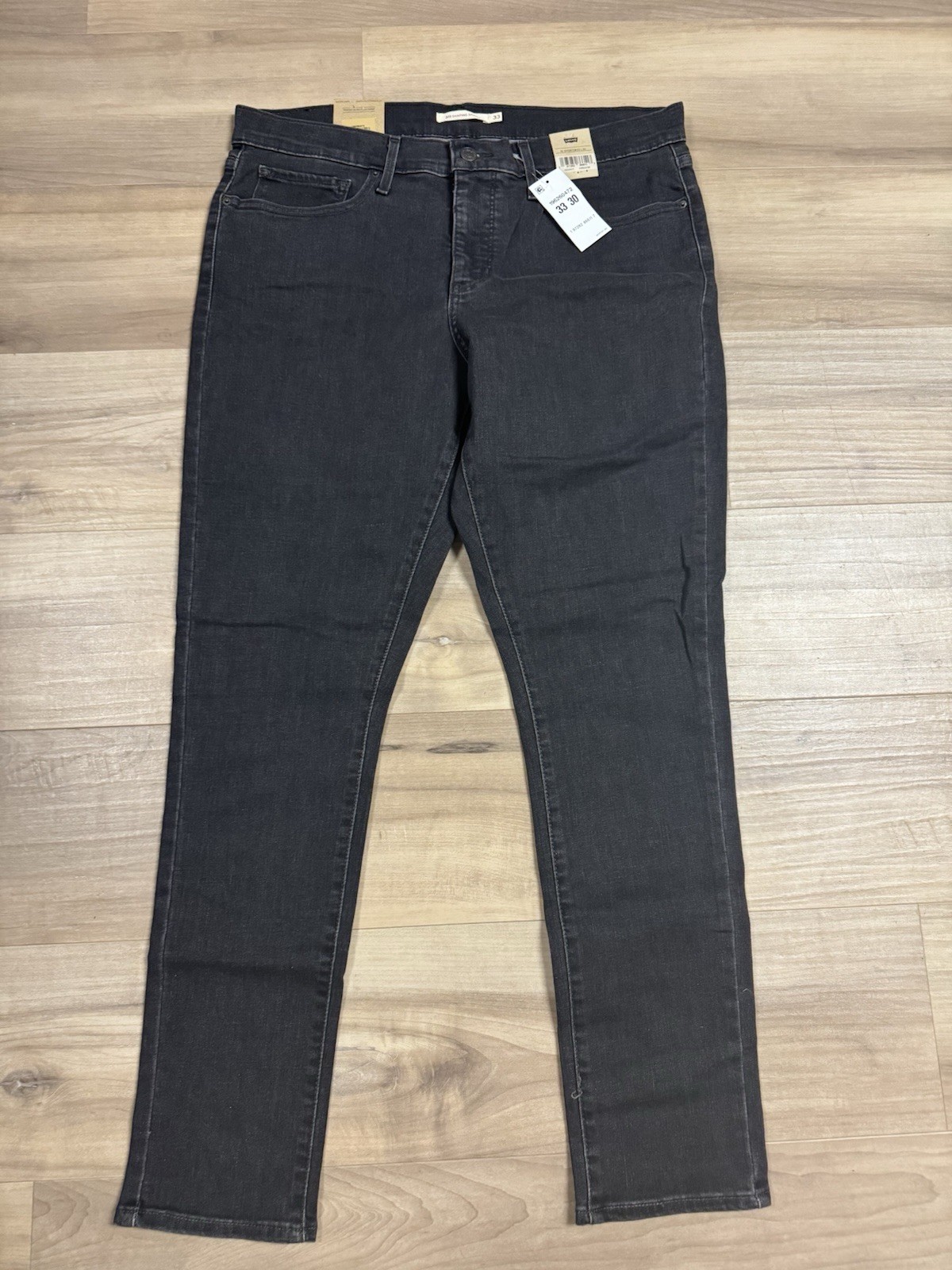 Levi’s Women’s Stretch 311 Shaping & Tummy Slimming Skinny Jean Black 33×30 NWT