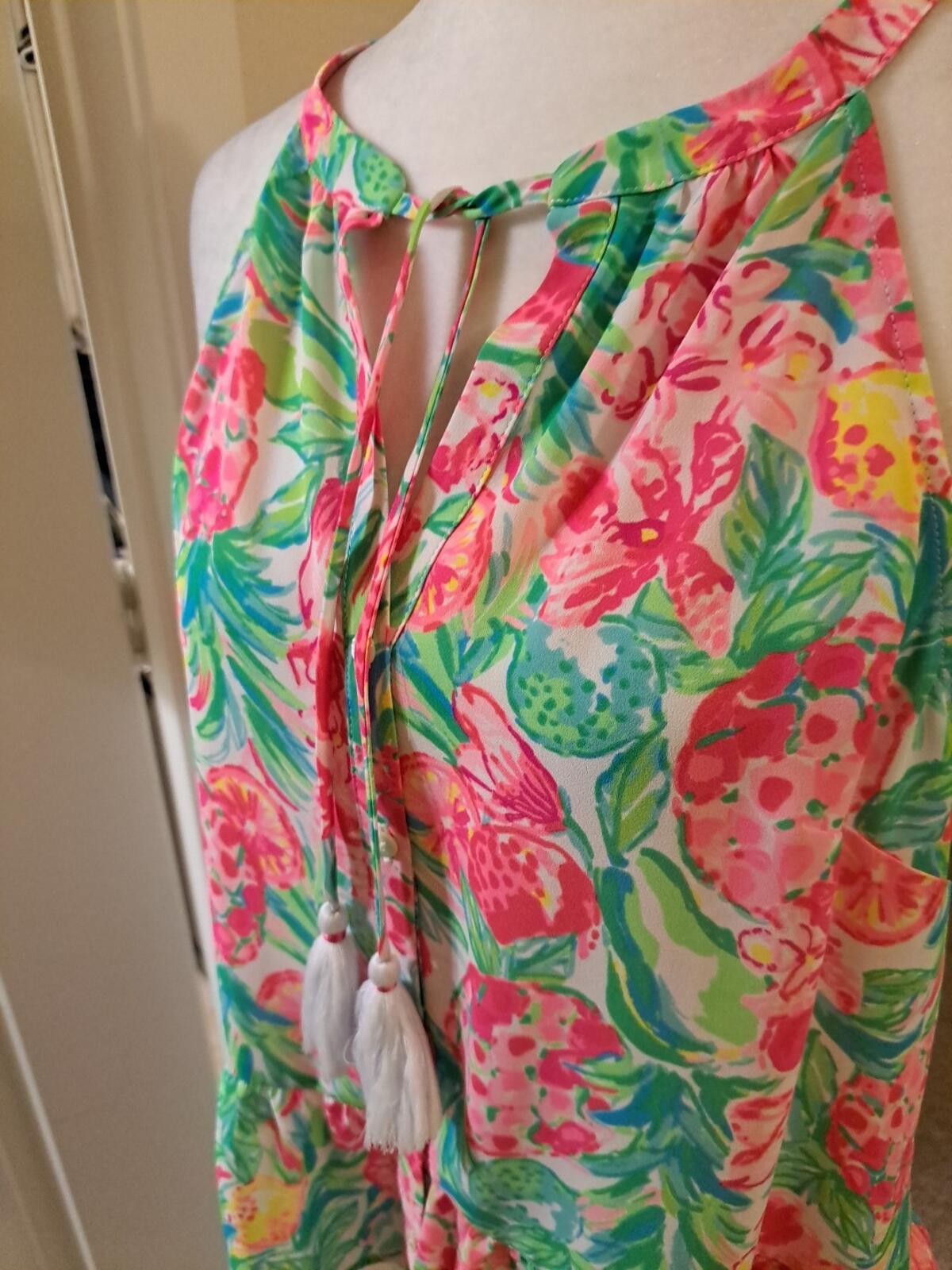Lilly Pulitzer Carolane Halter Top Pear Necessities Size M EUC Returns Accepted