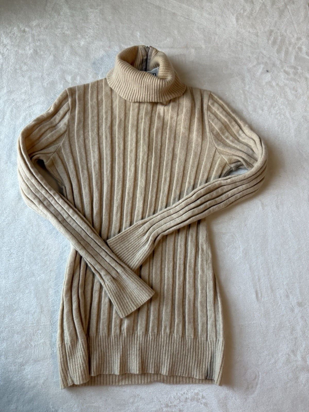 DALTON 100% VIRGIN CASHMERE ZIP BACK CLOSURE SWEATER SIZE XS Beige