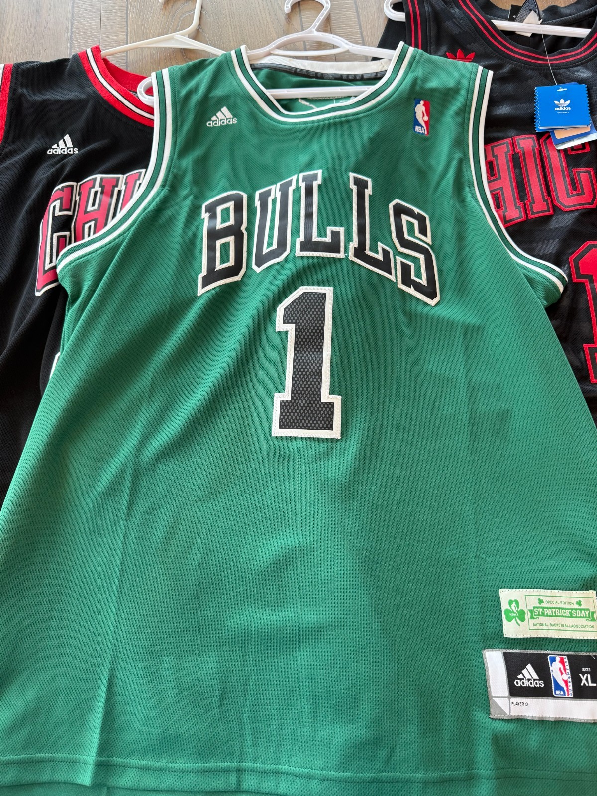 4 Bulls Basketball Jerseys Sz XL-3 used and 1 NWT