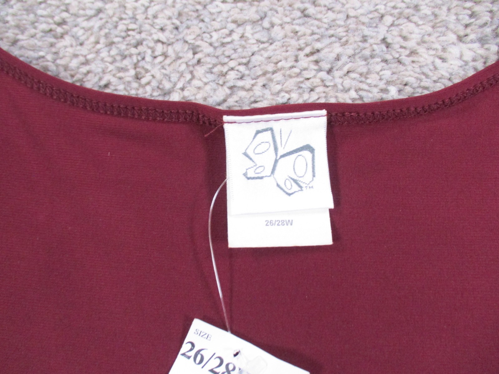 Hot Kiss 26/28W Womens Long Sleeve Shirt Cropped Polyester Spandex Red Wine NWOT