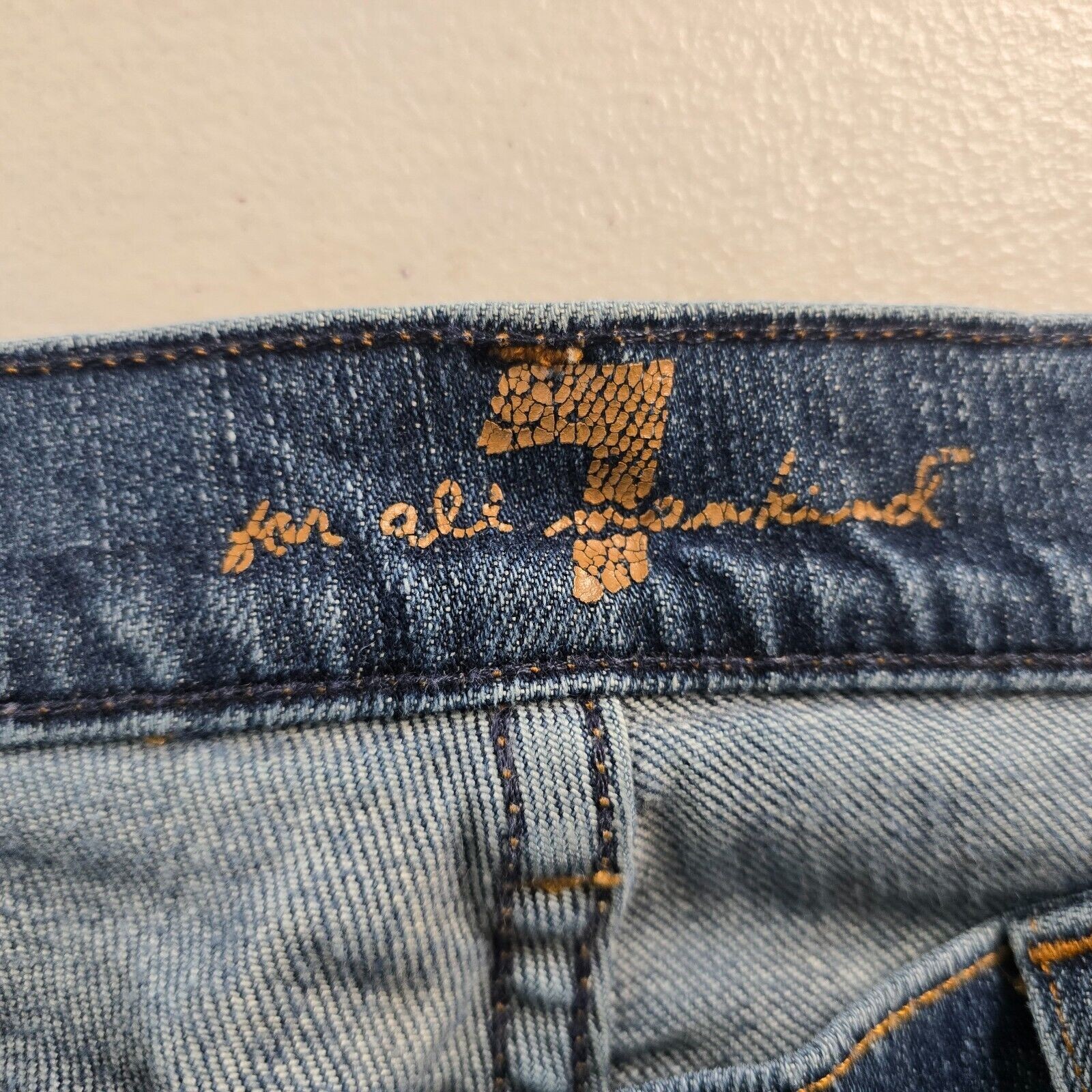 7 For All Mankind Jeans Women’s 28 Blue Flare Medium Wash Slight Distress