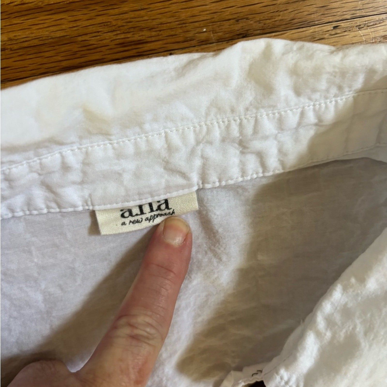a.n.a White Button-Up Women’s Top Shirt 3X