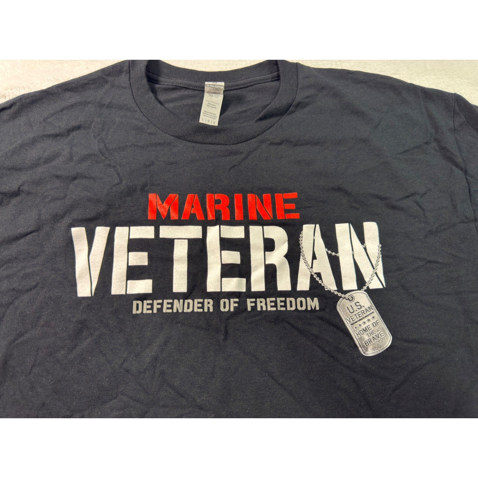 Gildan Ultra Cotton Black Marine Veteran Defender of Freedom Graphic Tee Mens L