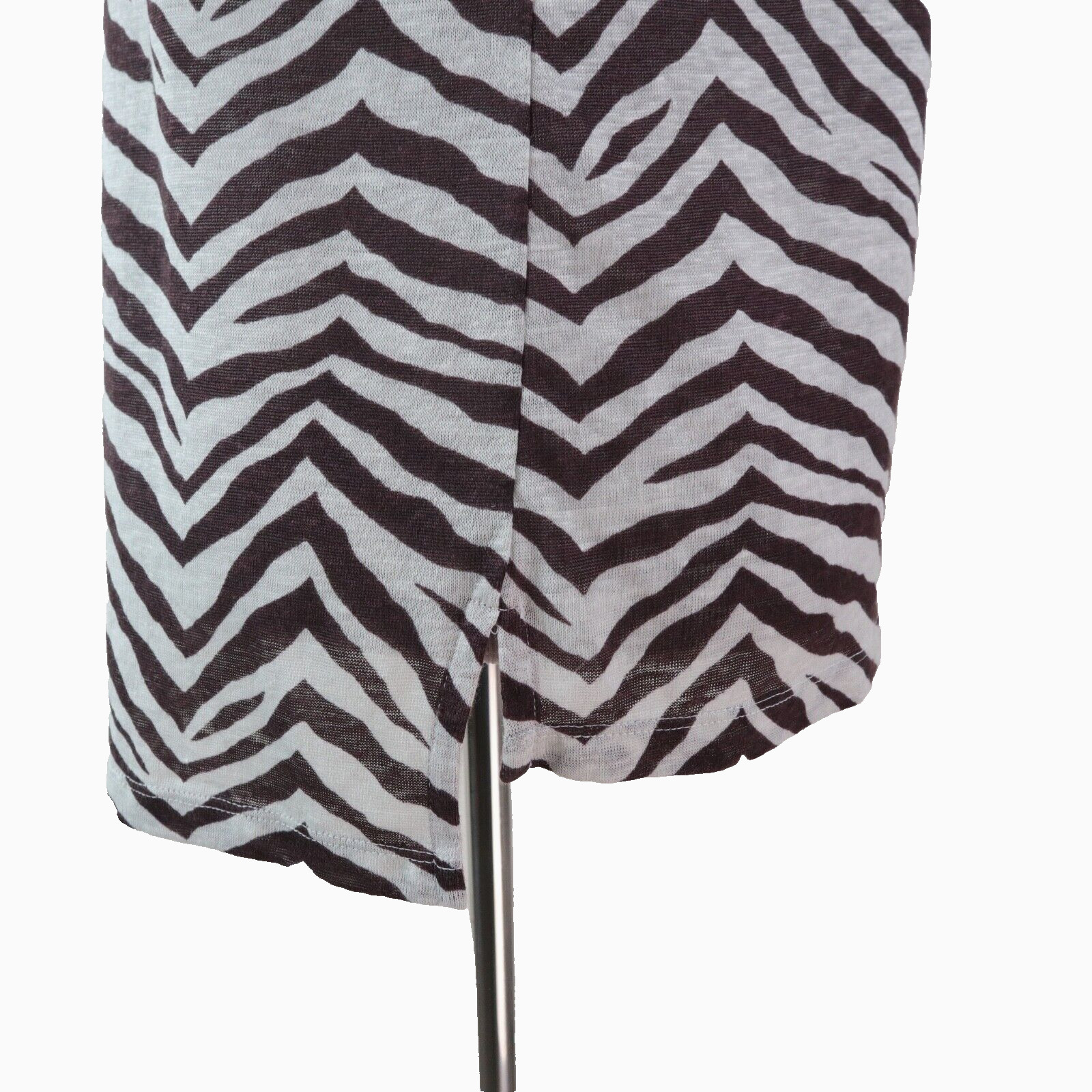 NWT Tahari Size L Linen Shirt V Neck Brown White Zebra Print