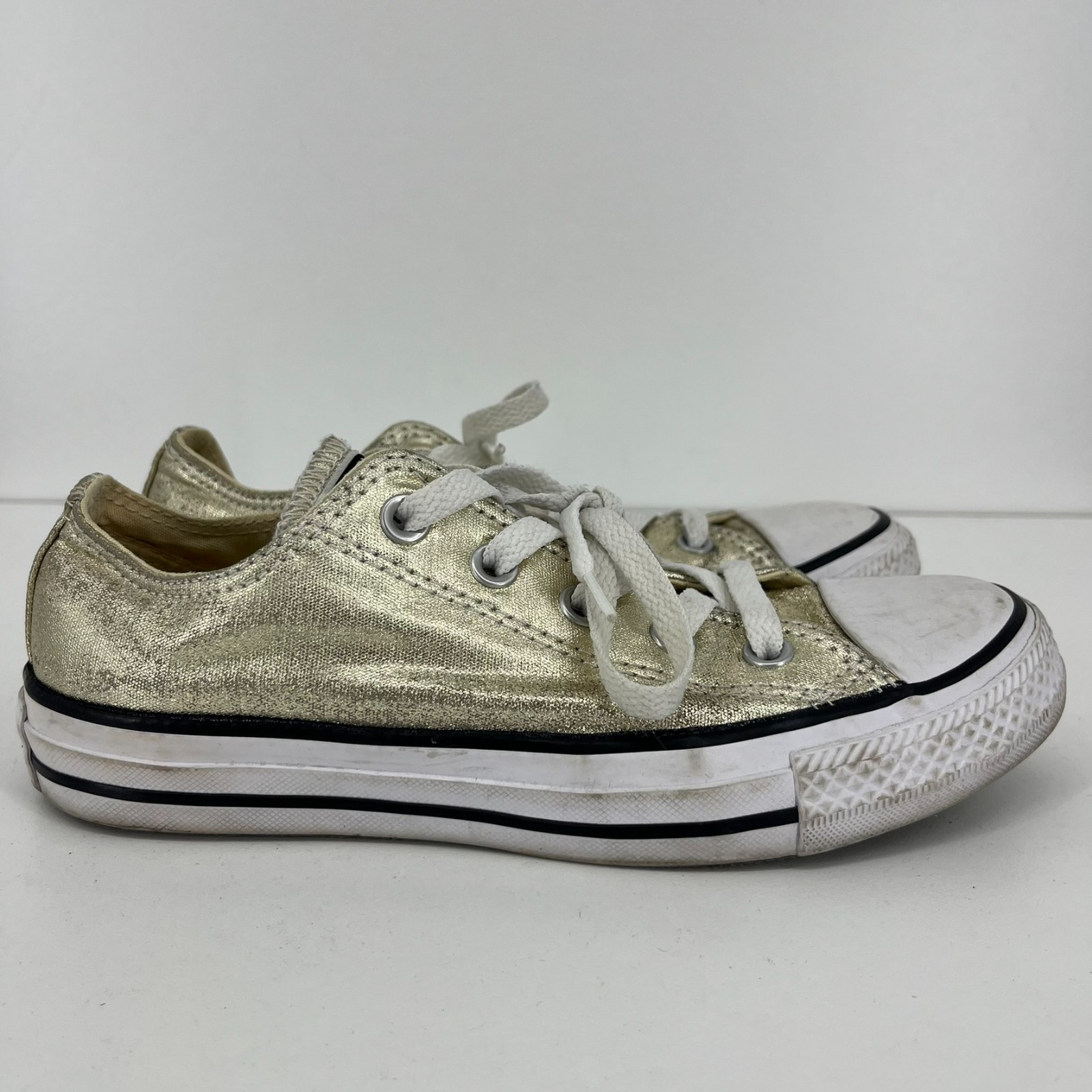 Converse Shoes Men’s 4 Women’s 6 Chuck Taylor All Star Ox Sneakers 153181F Gold