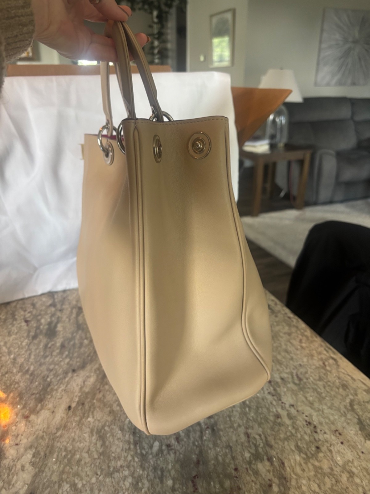 Authentic CHRISTIAN DIOR Diormissimo Tote Beige Taupe Fuchsia Interior