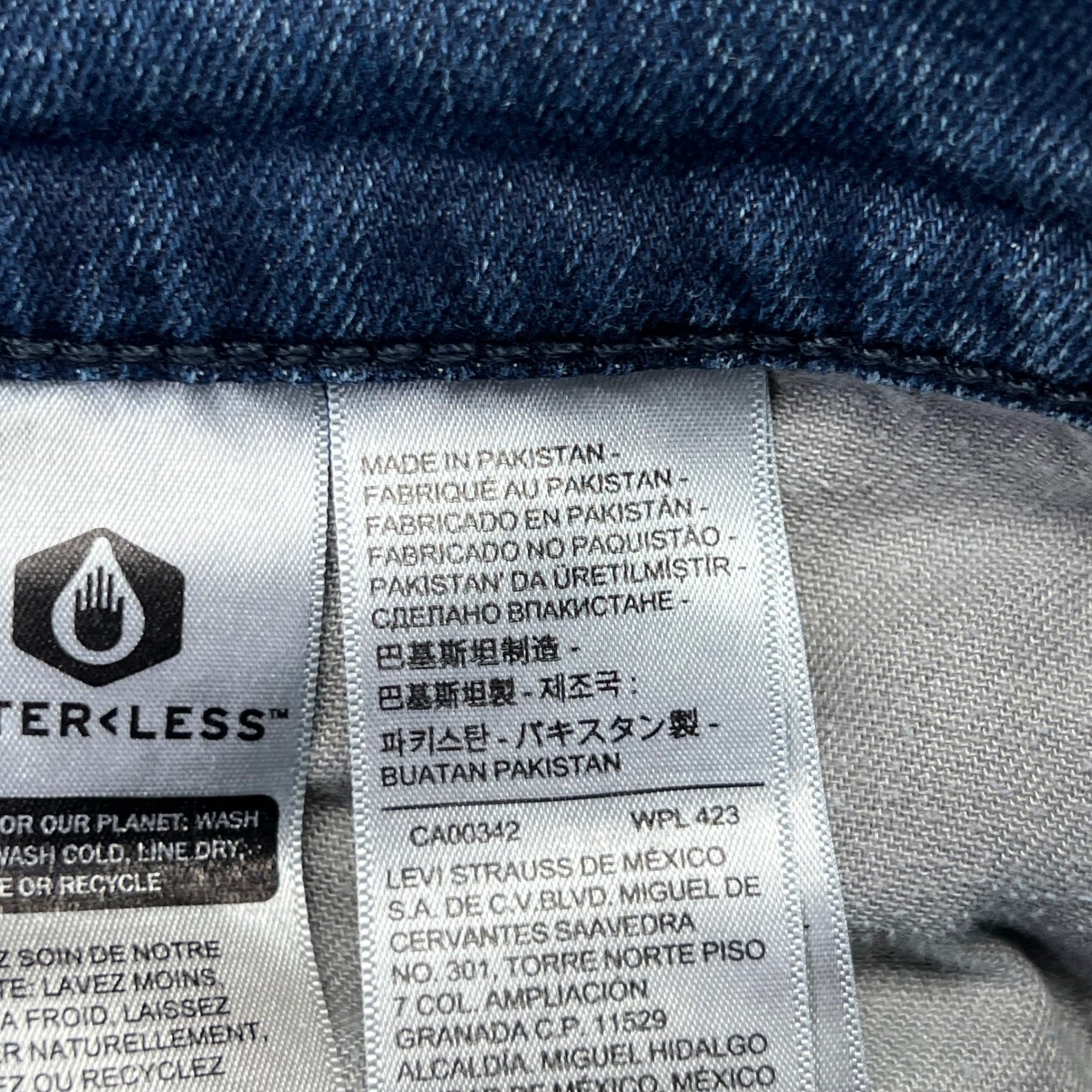 Levis 502 Jeans Mens 33×30(34×28) Regular Taper Denim Stretch All Seasons Tech