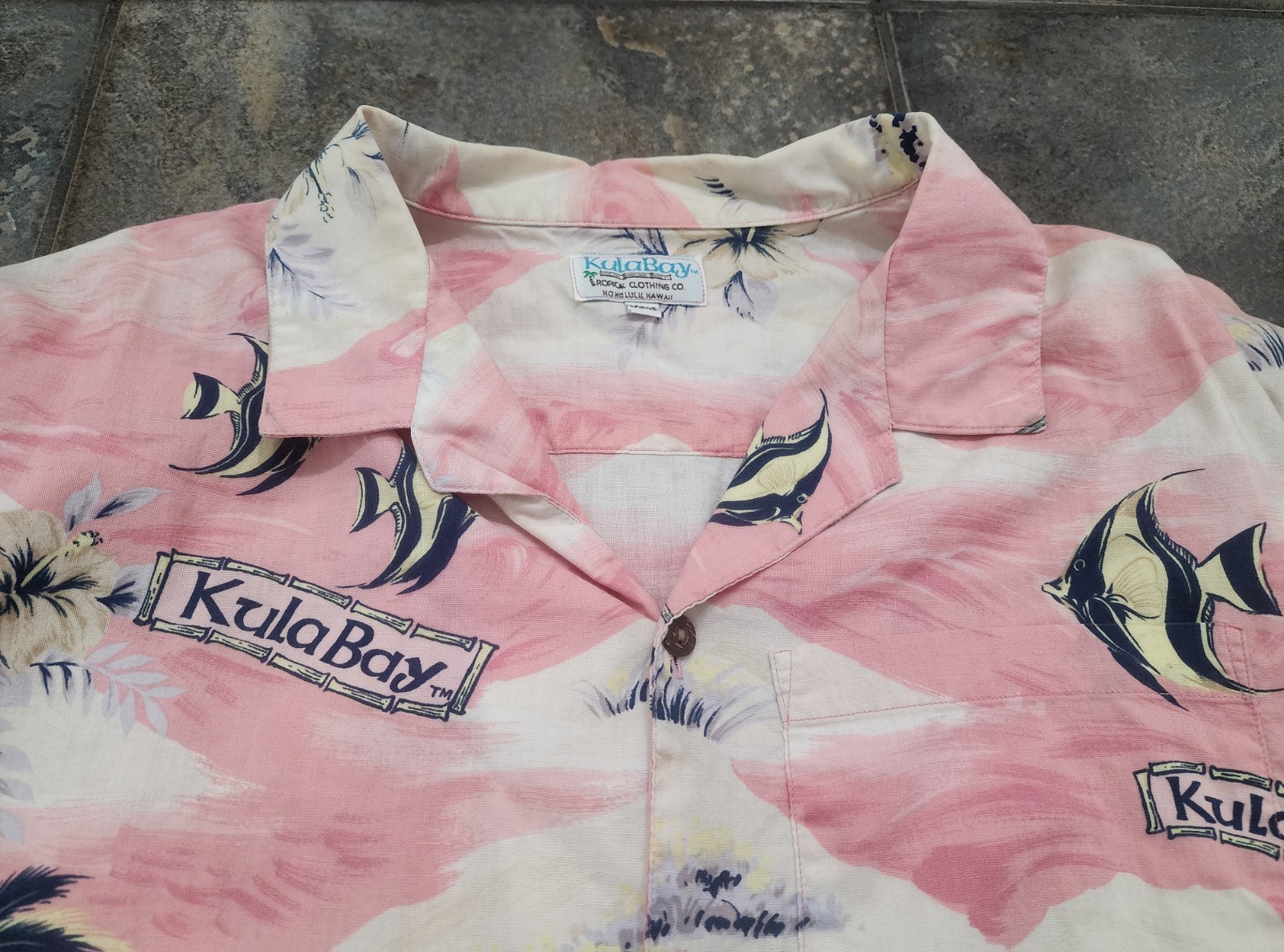 Vintage 90s Kula Bay Men’s Large Pink Tropical Floral Hawaiian Button Up Shirt