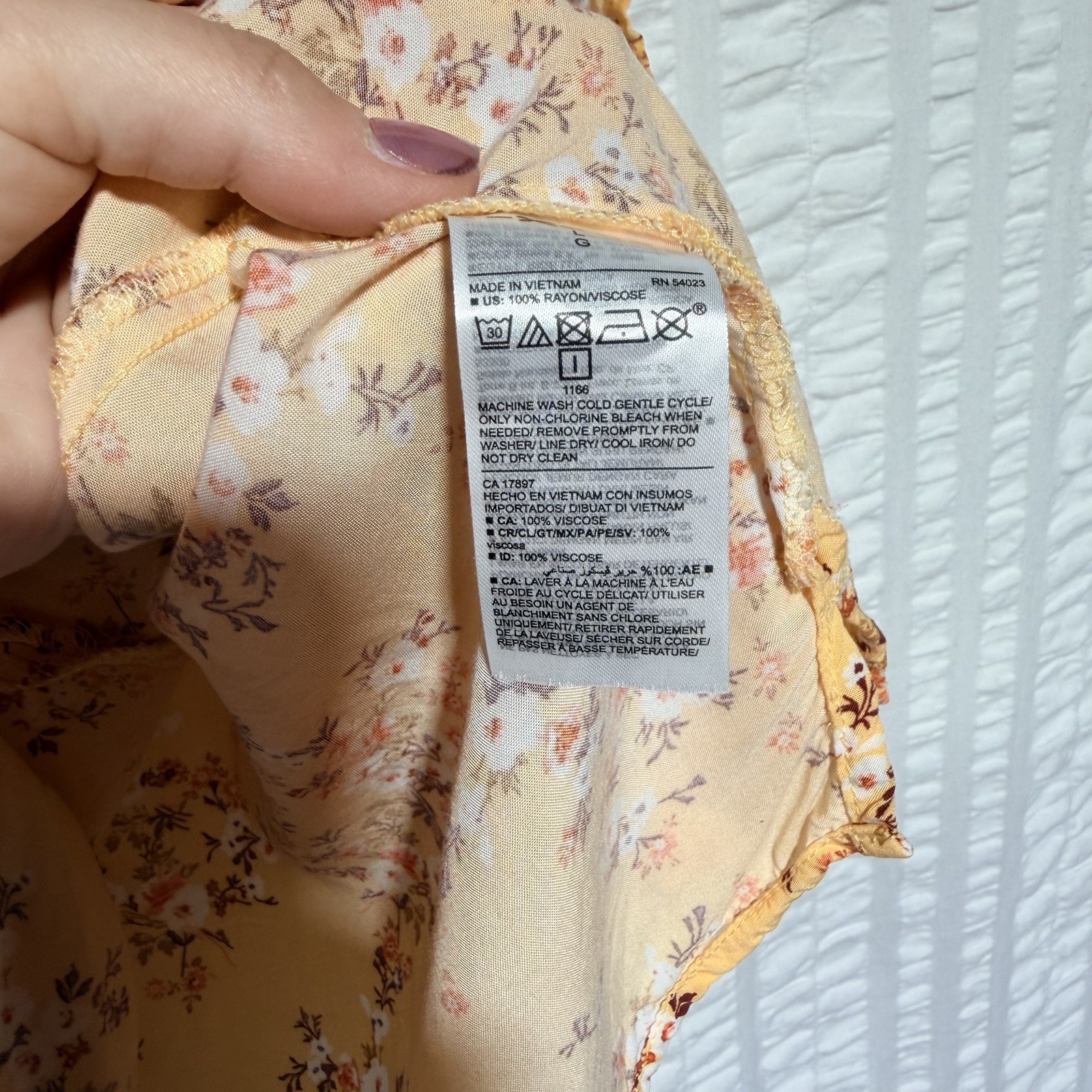 Old Navy Womens L Yellow Floral Woven Rayon V-Neck Button Front Cami Tank Top