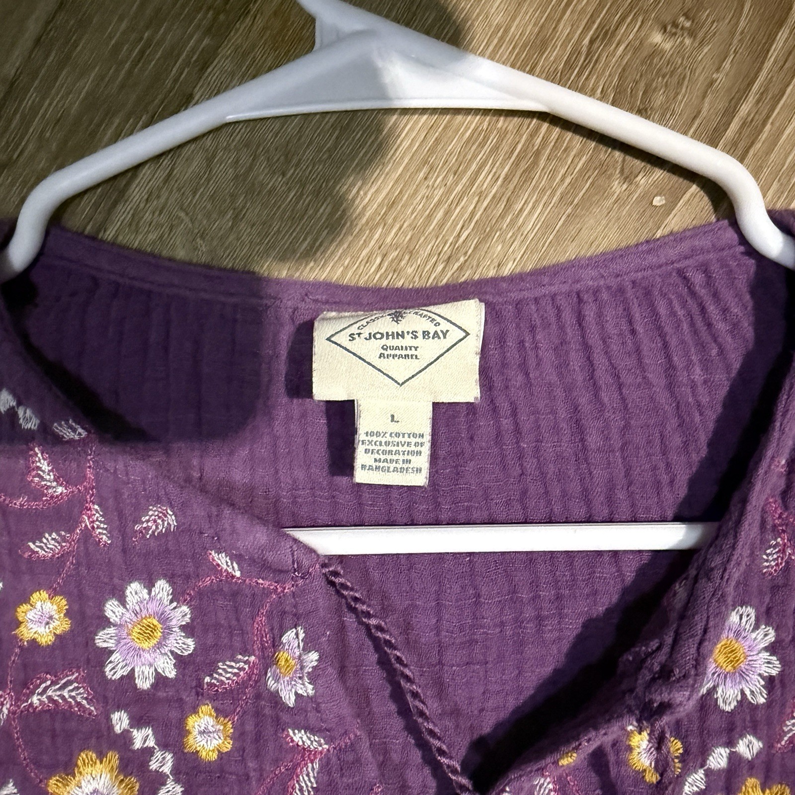 St. John’s Bay Women’s Purple Embroidered Peasant Blouse Size L Sleeveless Top