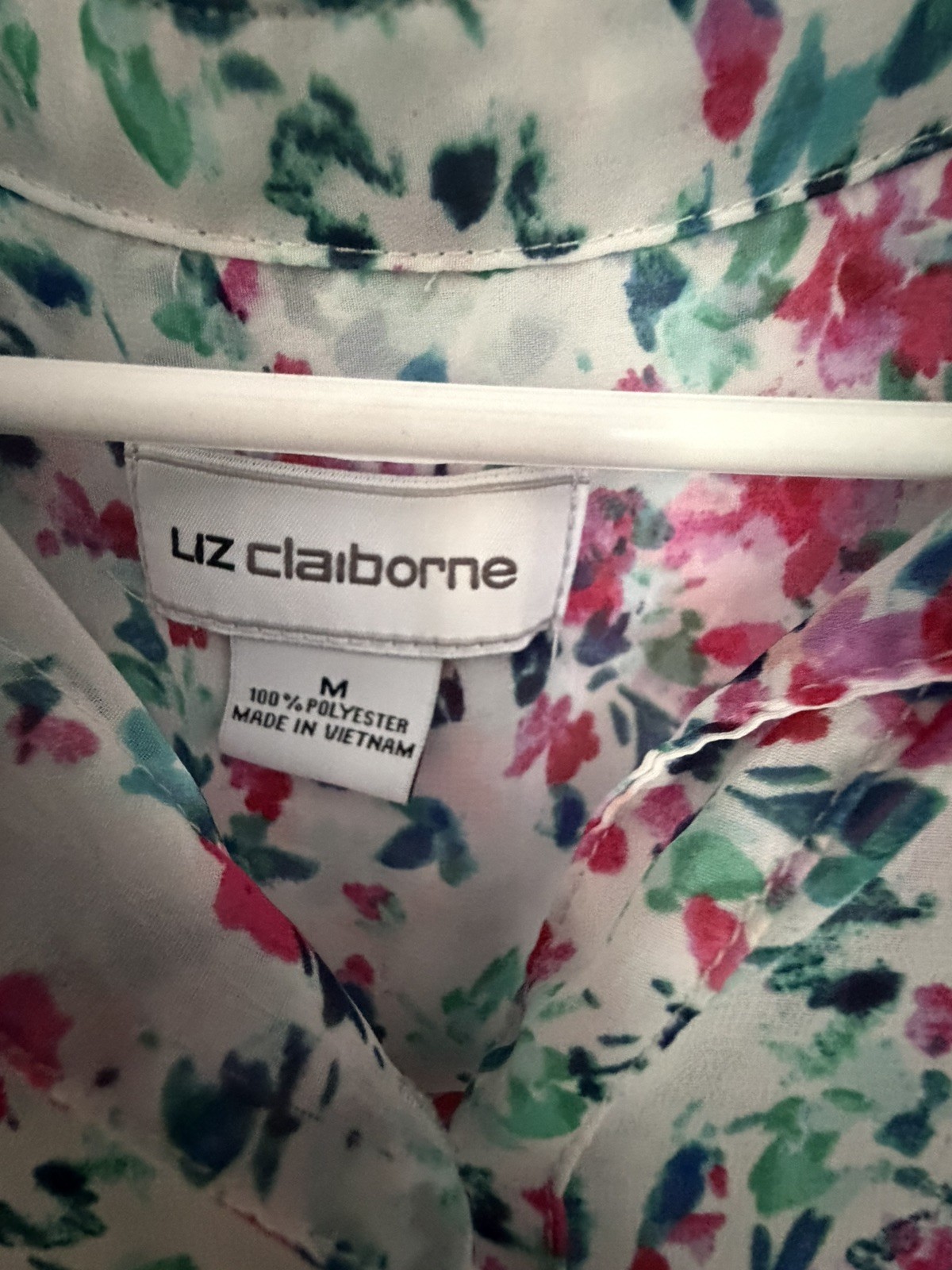 Liz Claiborne floral Sleeveless Blouse with Peter Pan Collar Shear Size L
