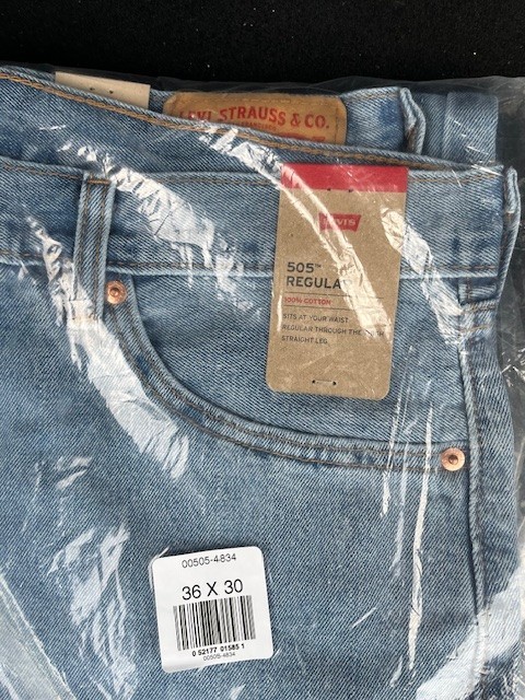 Levi’s® 505® Men’s Regular Fit Jeans Light-Stonewash, 36W x 30L. NEW SEALED!!!