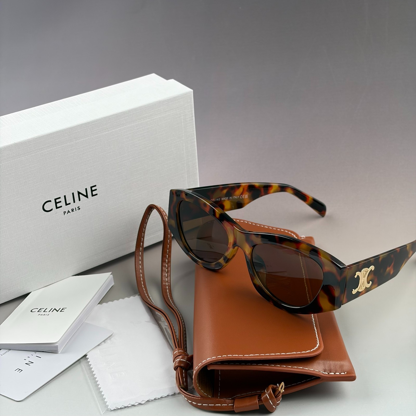 New In Box – Celine Women’s Triomphe Cat Eye Sunglasses Black Designer Travel