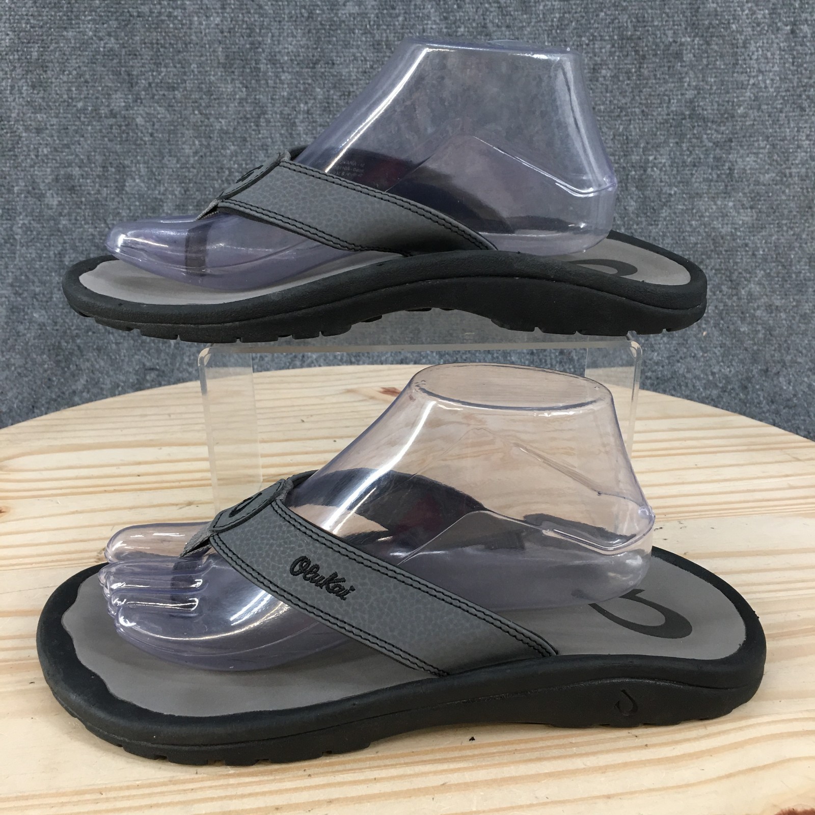 OluKai Flip Flop Mens 9 Ohana Thong Comfort Beach Waterproof Casual Sandal Gray