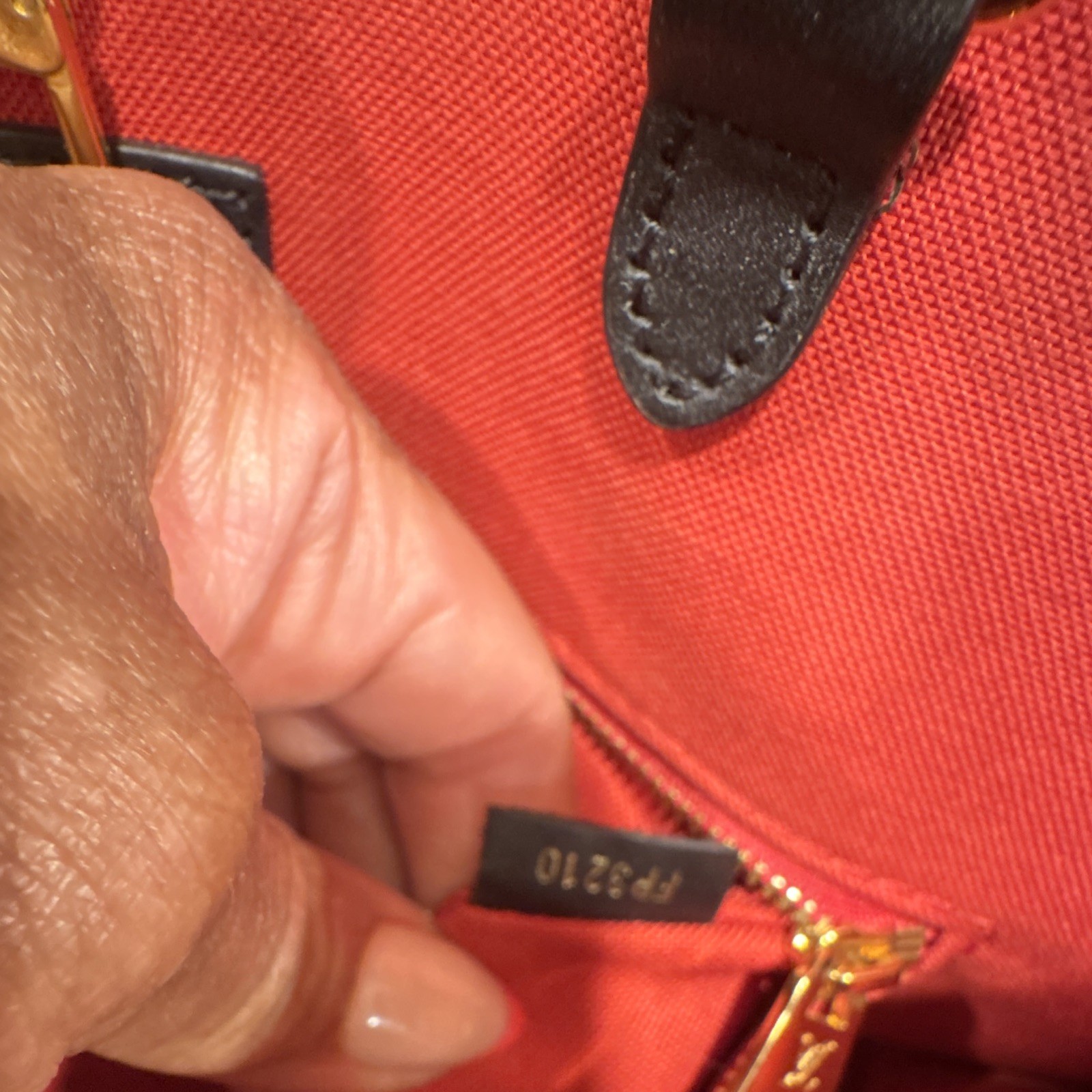 Louis Vuitton Monogram Medium Tote Brown Red Lining Zip Inner Pockets COA