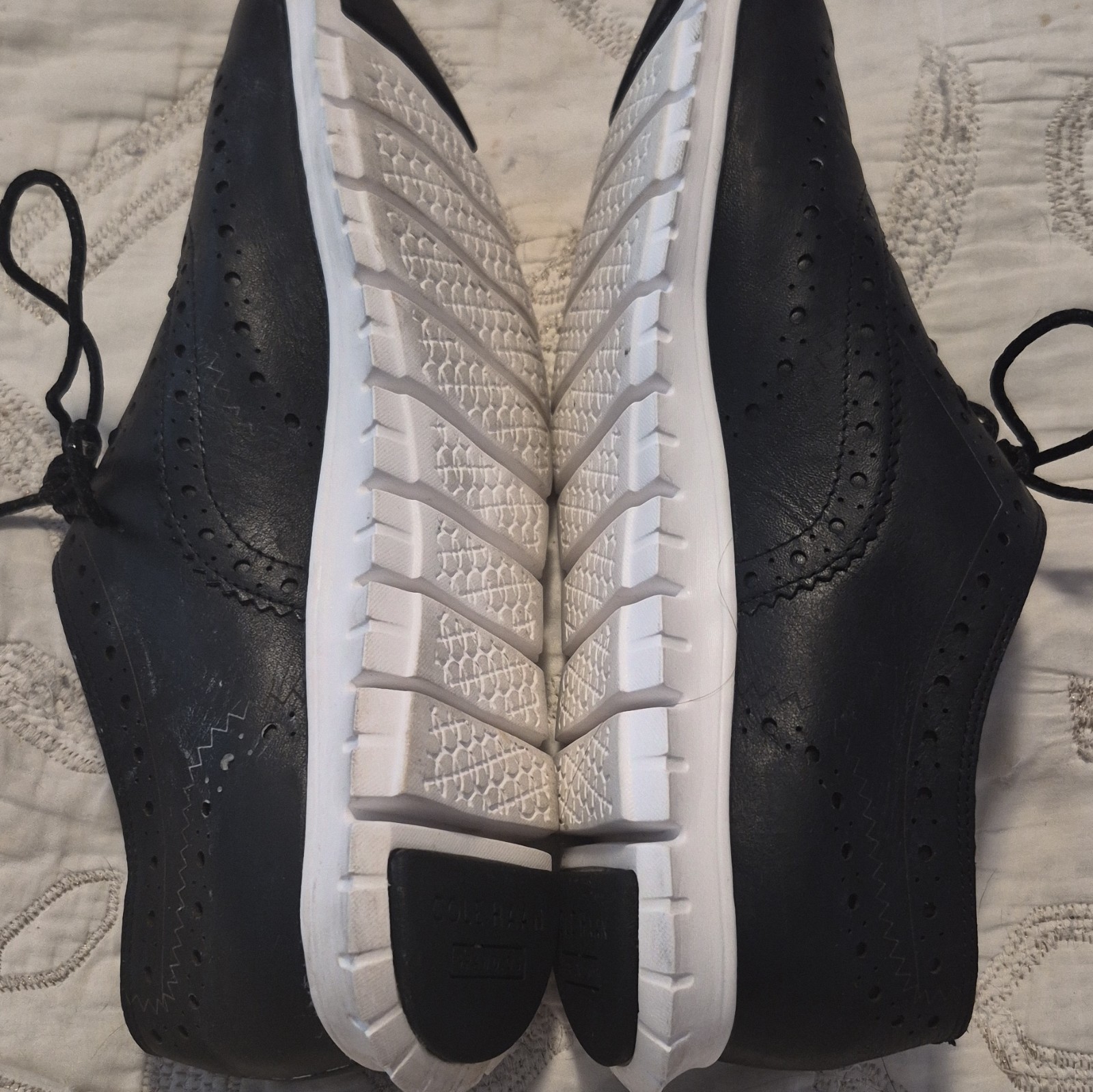 Cole Haan ZERØGRAND Black Leather Wingtip Oxfords Women’s Size 8.5 B W18202