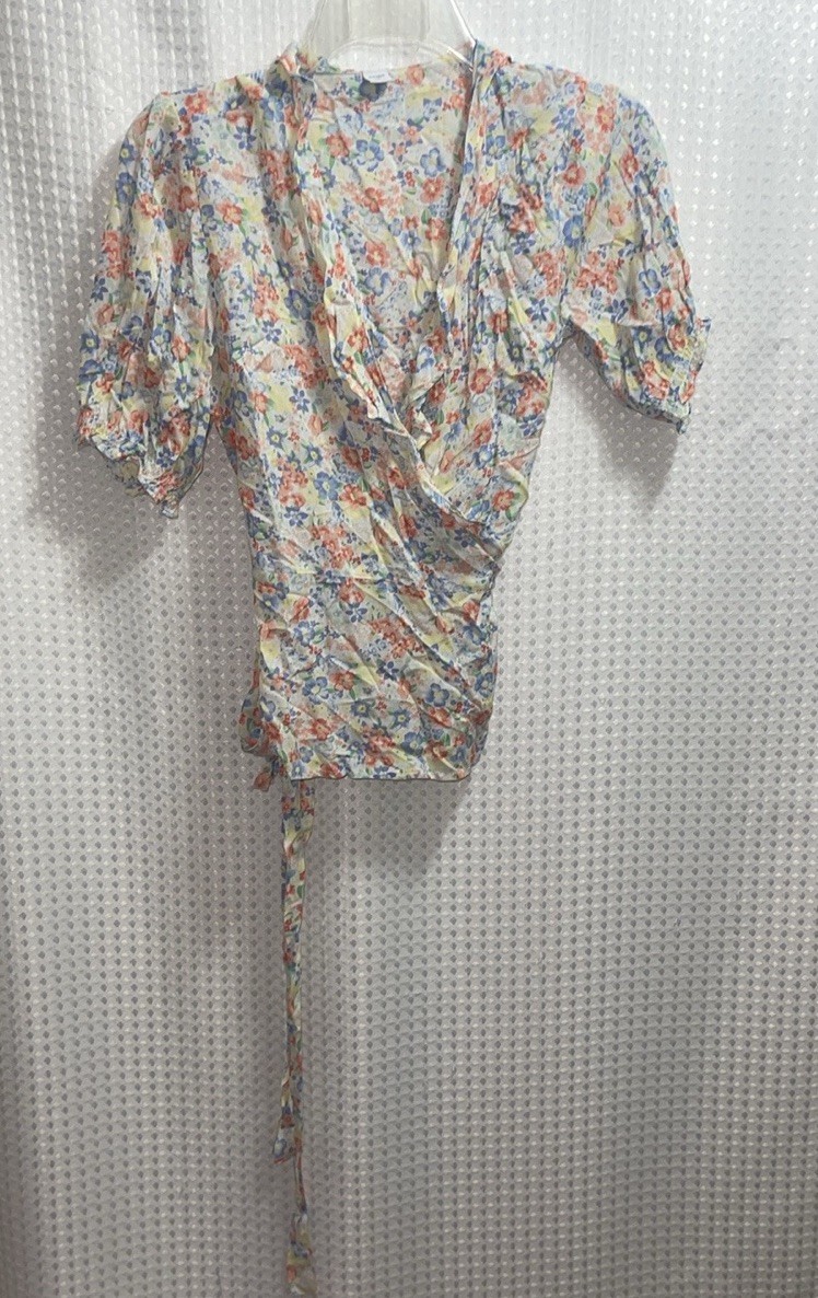 Old Navy Women’s Floral Shirt With Waist Tie Size Small Sexy Low Cut