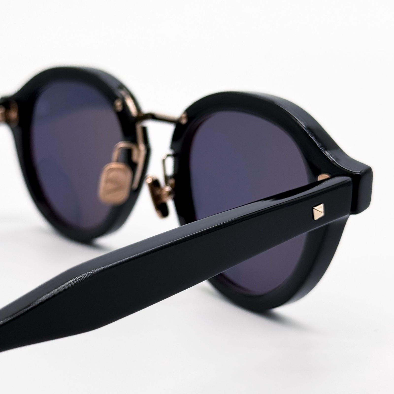 NEW VALENTINO SUNGLASSES VLS-132A BLACK/GRAY MEN ROUND EYEWEAR