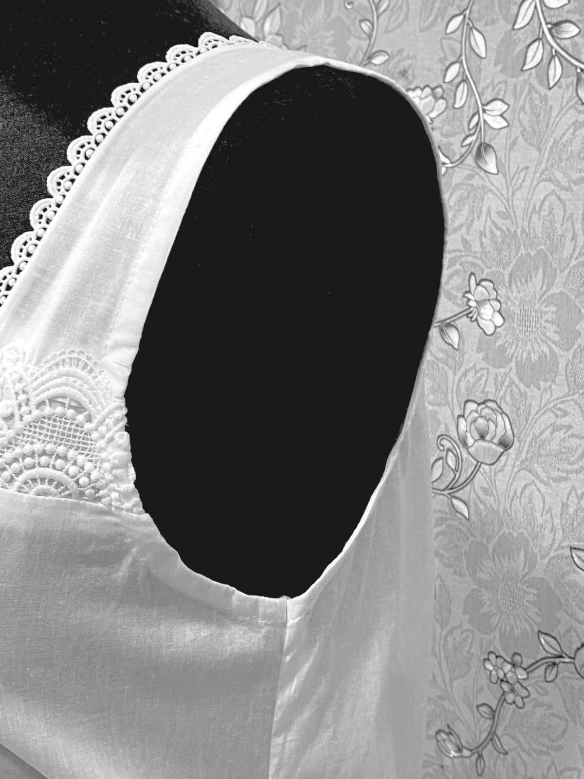 SoieRose Victorian 100% Cotton Sleeveless Nightgown with Lace Bodice – SR-1228