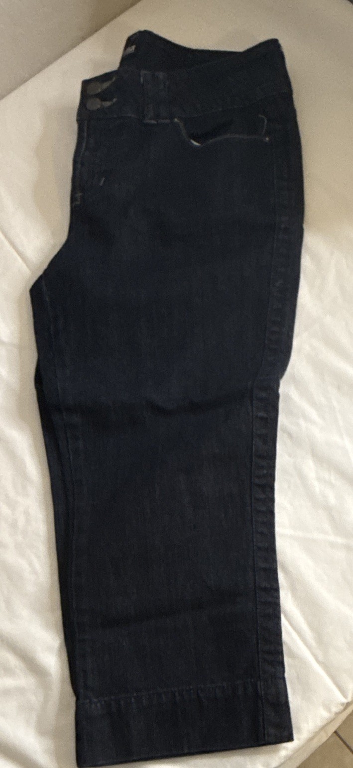 a.n.a Cropped Jeans Women’s Size 10 Blue Denim Stretch 5-Pocket Button