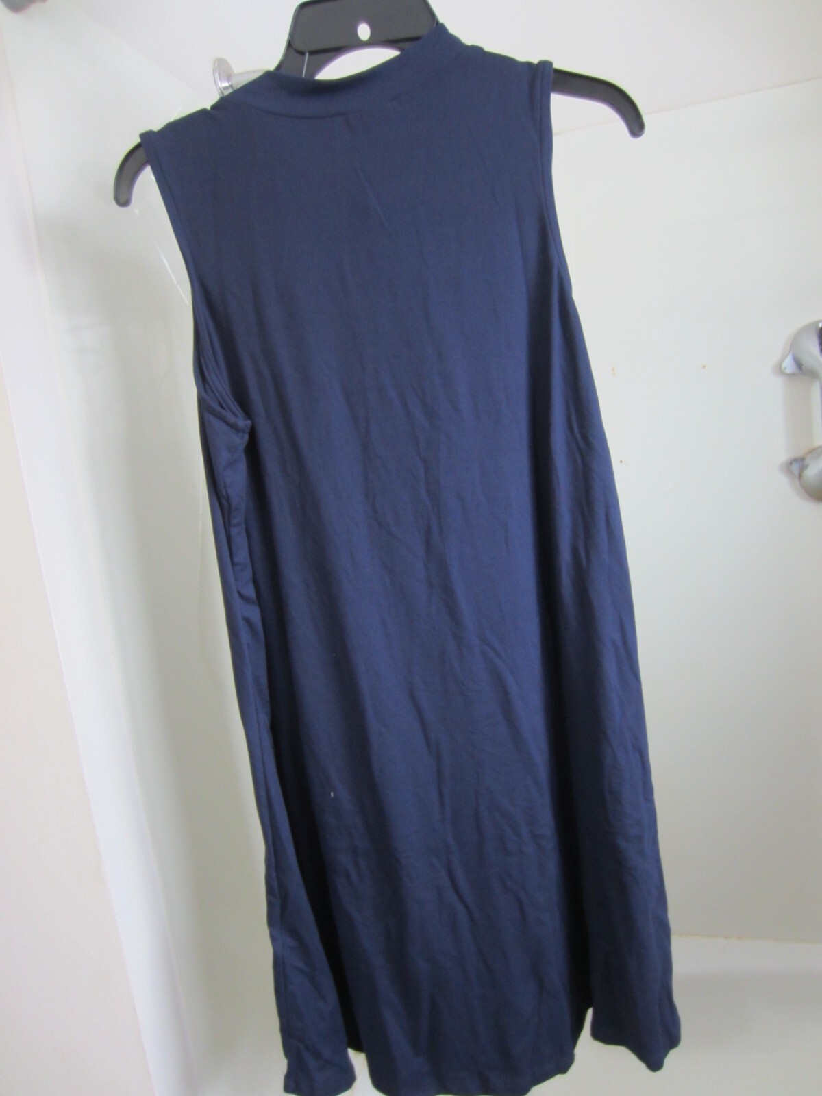 NWT women’s sleeveless dress Pink Rose Size XL navy color RETAIL 38.00