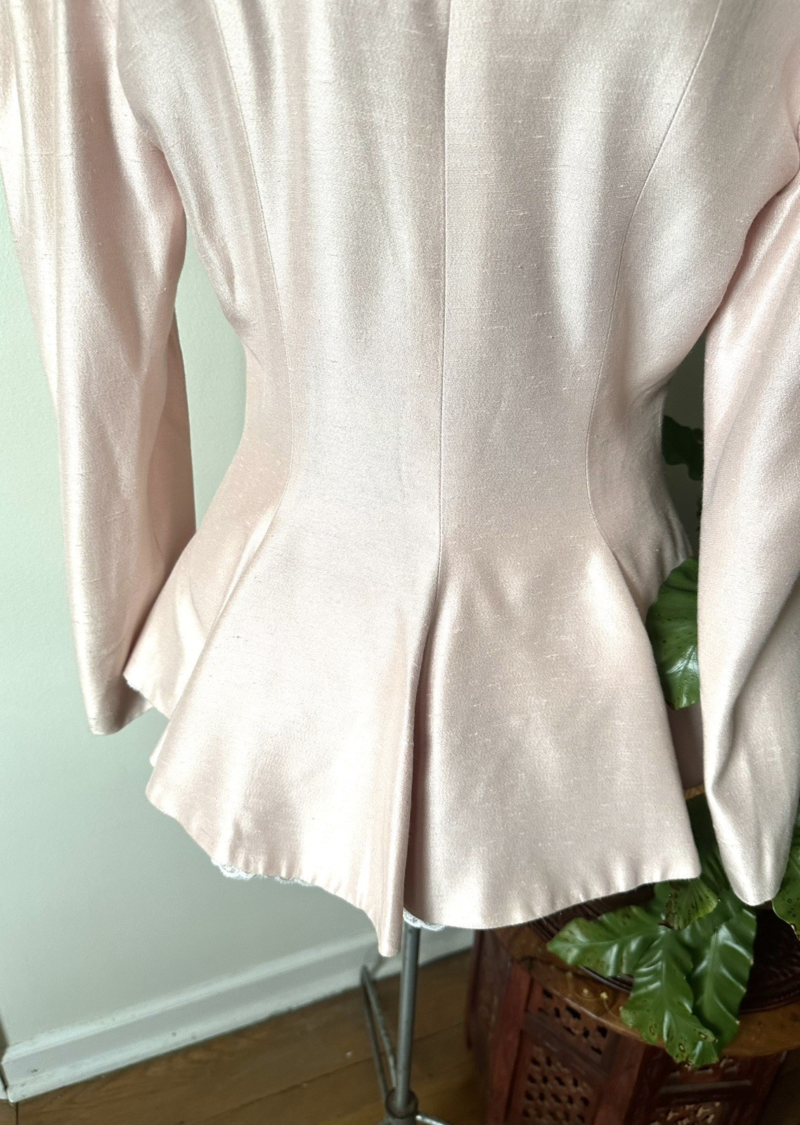 Vintage Victorian Revival Pink Jacket With Wide Lace Collar