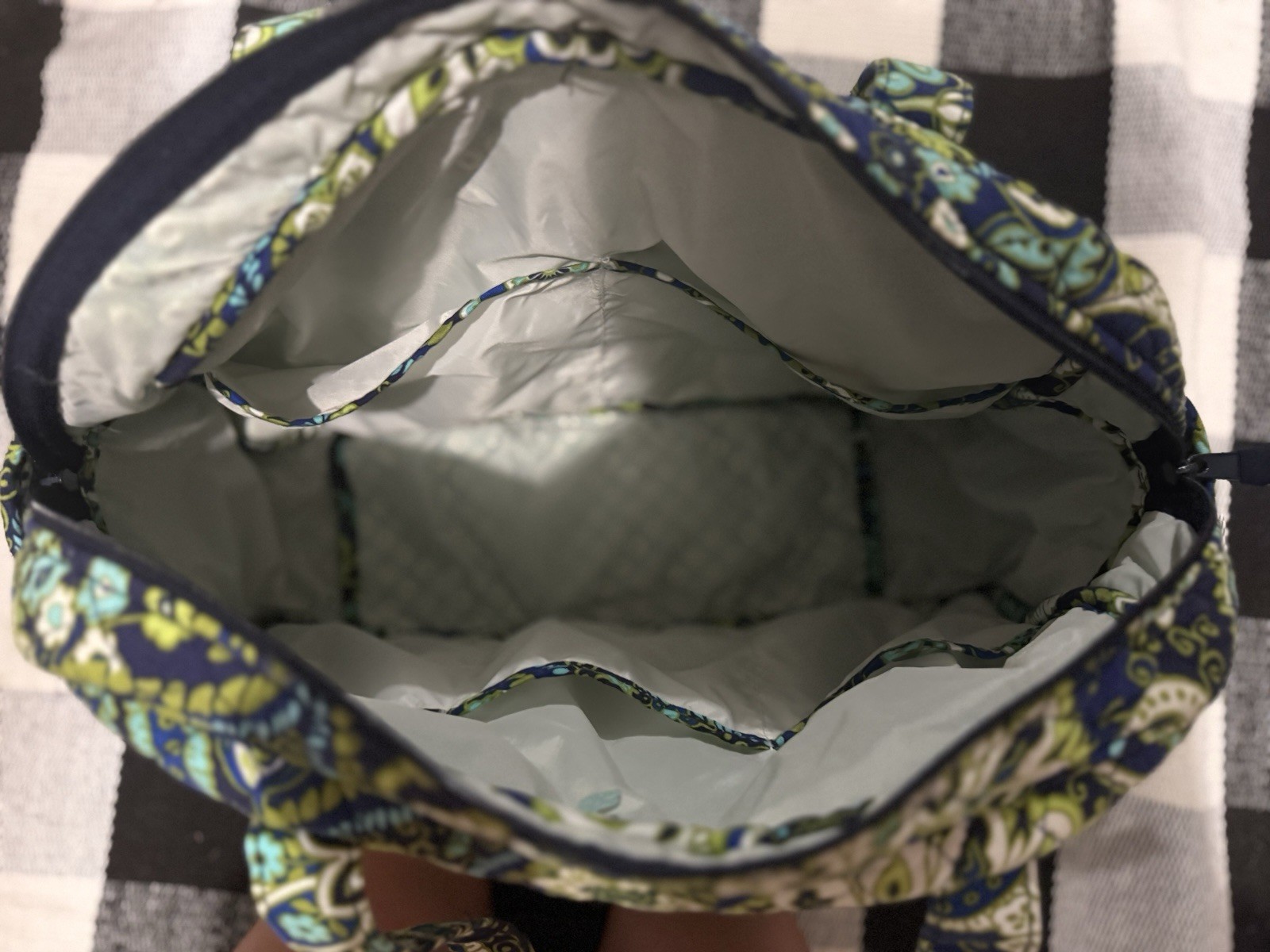 Vera Bradley Blue/Green/White Paisley Makeup Bag Zipper, Inner Pockets, Handles