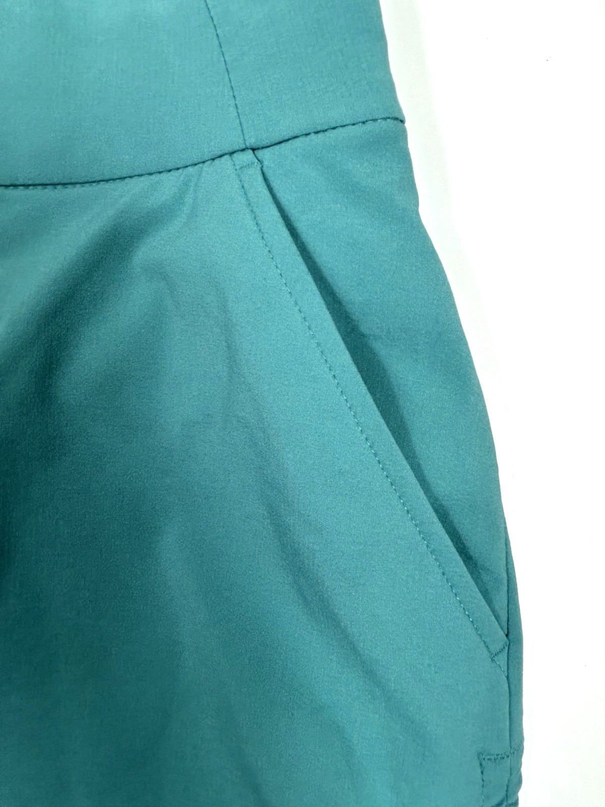 Columbia All Seasons Ruched Skort Small Omni Shield Comfort Stretch Aqua Blue