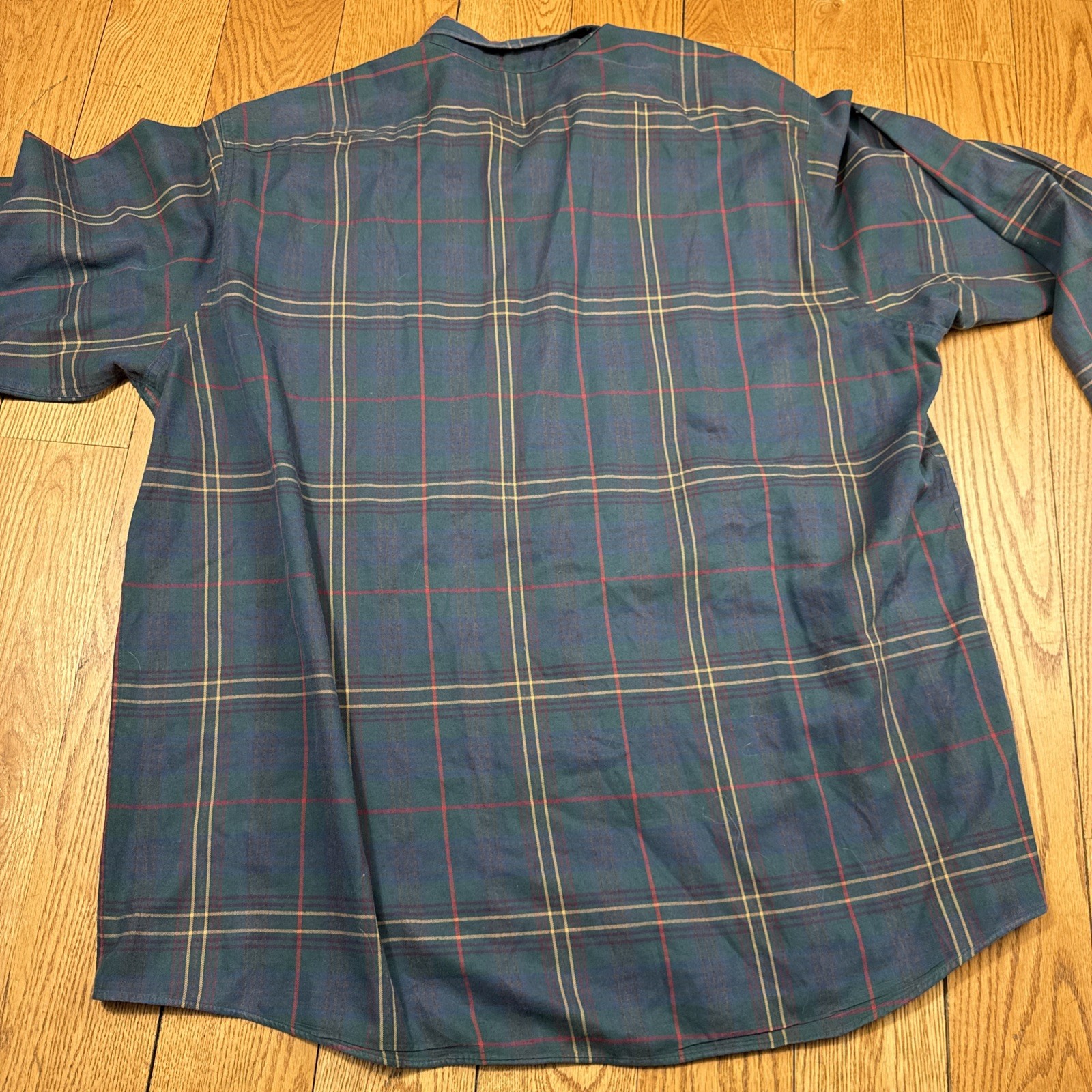 LL Bean Mens XL Plaid Button Down Shirt Green Burgundy Made in USA Vintage G200
