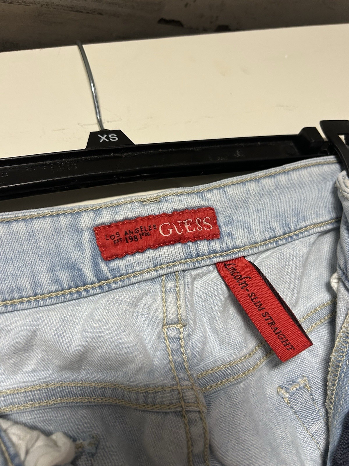Guess Men’s Light Wash Jeans Lincoln Slim Straight 30×32 W30 L32