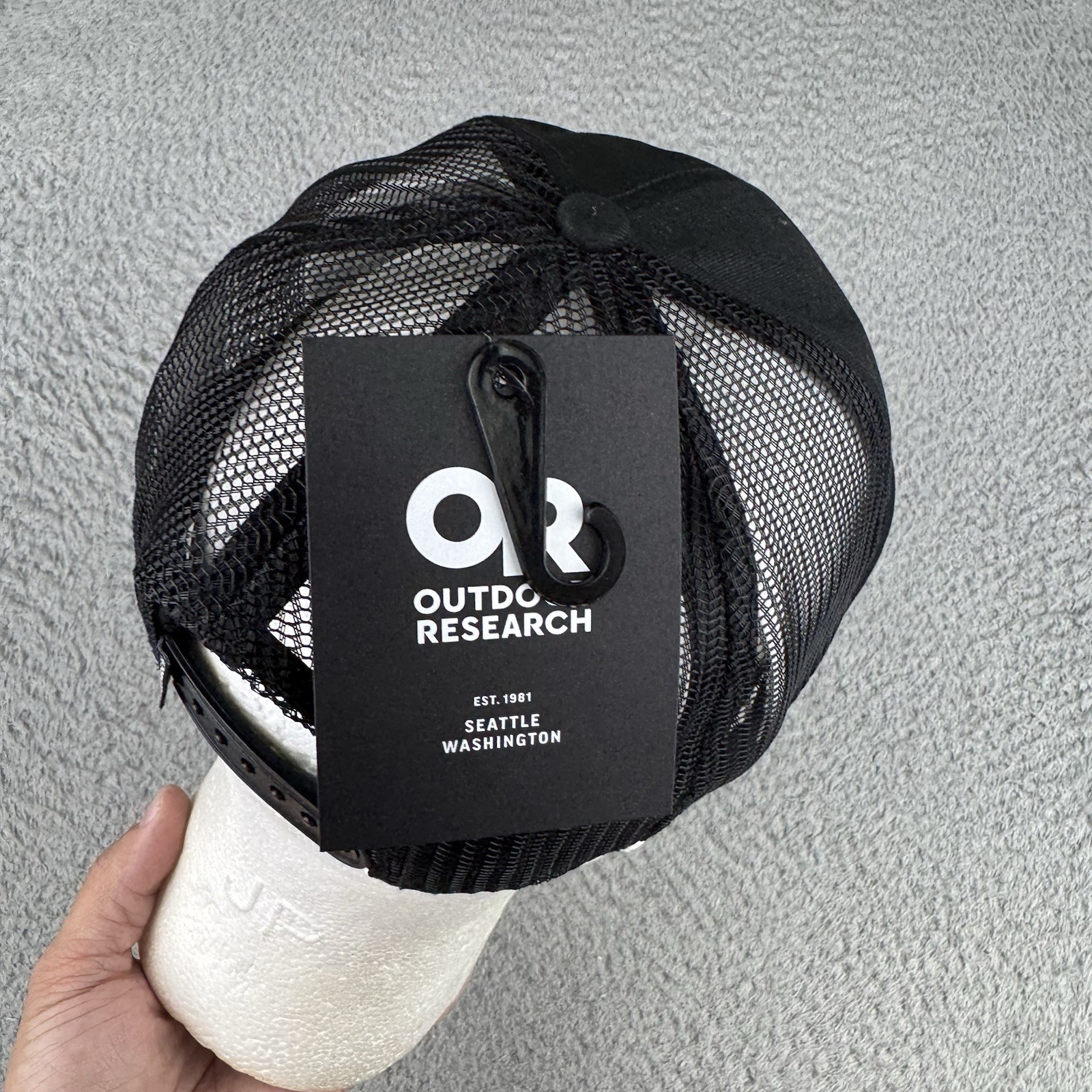 Outdoor Research OR Quadrise Trucker Lo Pro Cap Hat Black Nwt