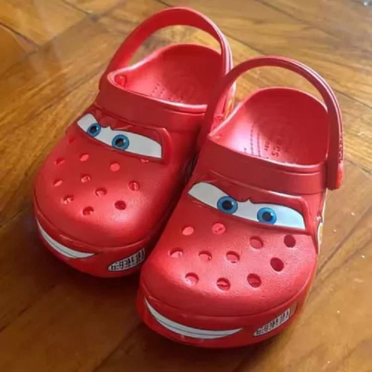 Kid’s LIGHT-UP Lightning McQueen Crocs boys girls Shoe Clog Disney C8-J3 Size **