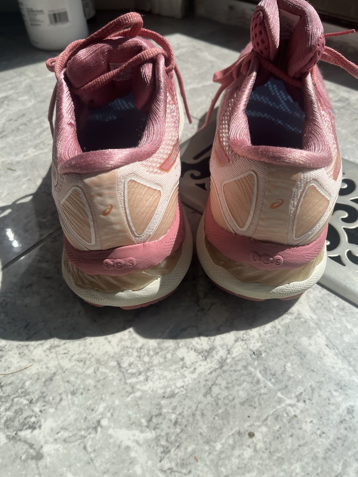 ASICS Women’s Pink Lace-Up Low Top Running Sneakers Synthetic/Rubber Pre-Owned