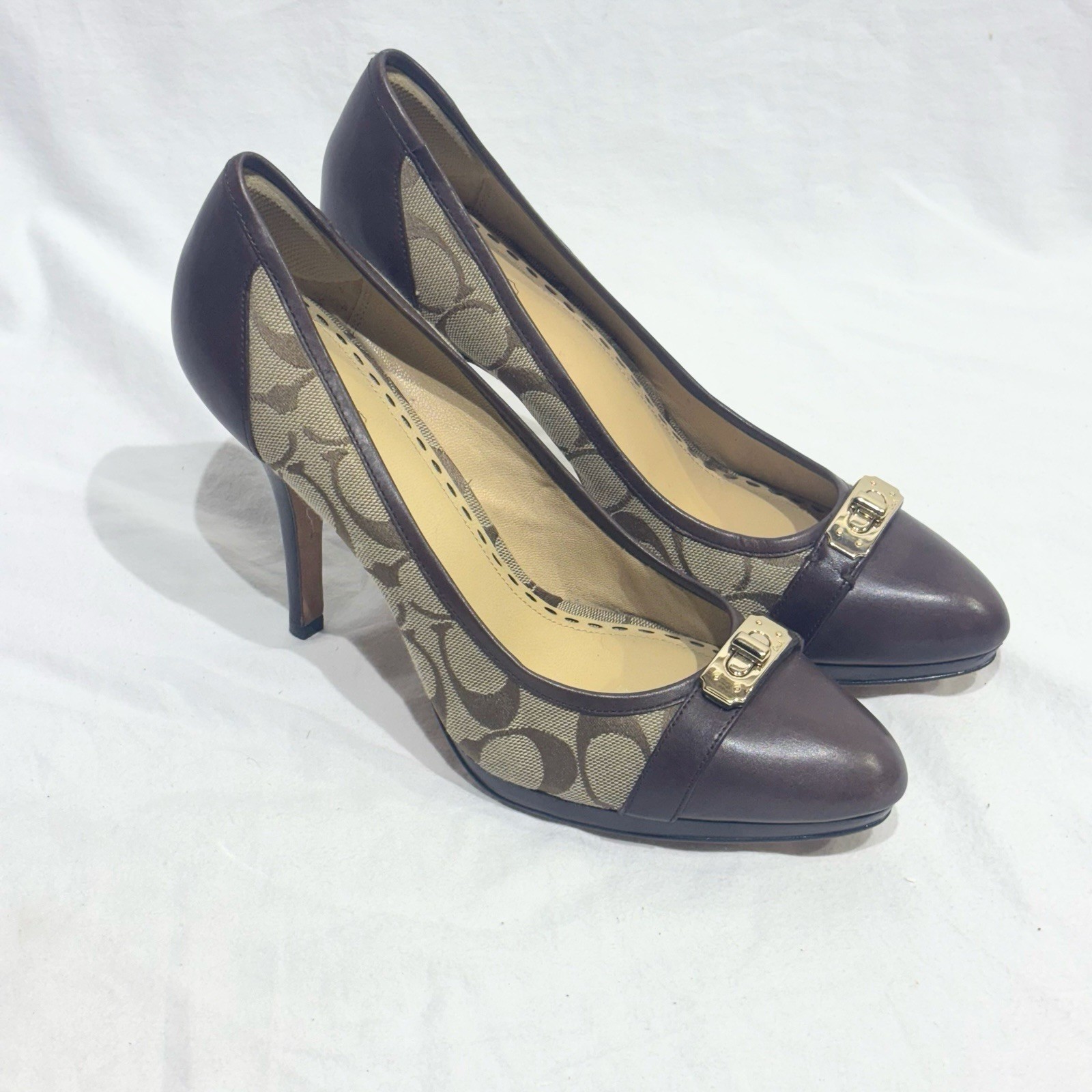 Coach Signature Canvas & Leather Heels Pumps Brown Tan Size 9.5B Stiletto