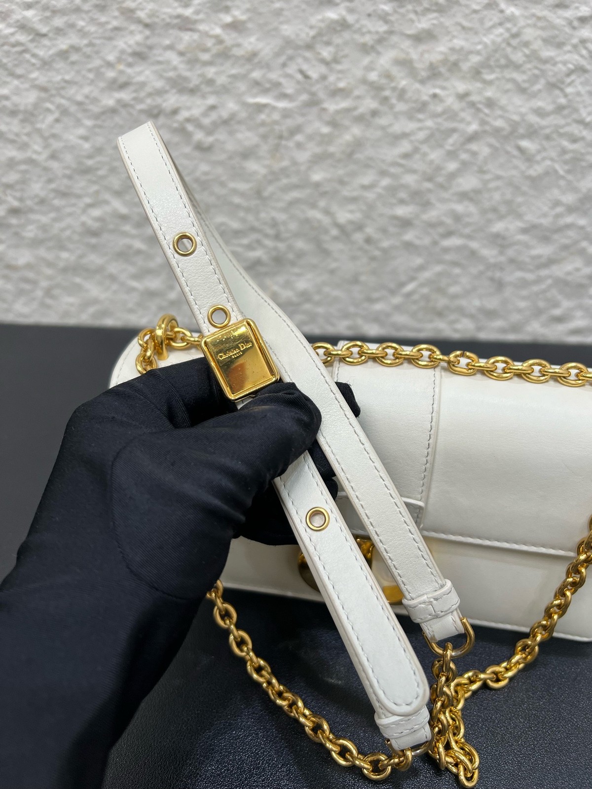Dior Pre-Owned Authentic Chain Bag Cream 21x6x12cm Free Tracked Shipping