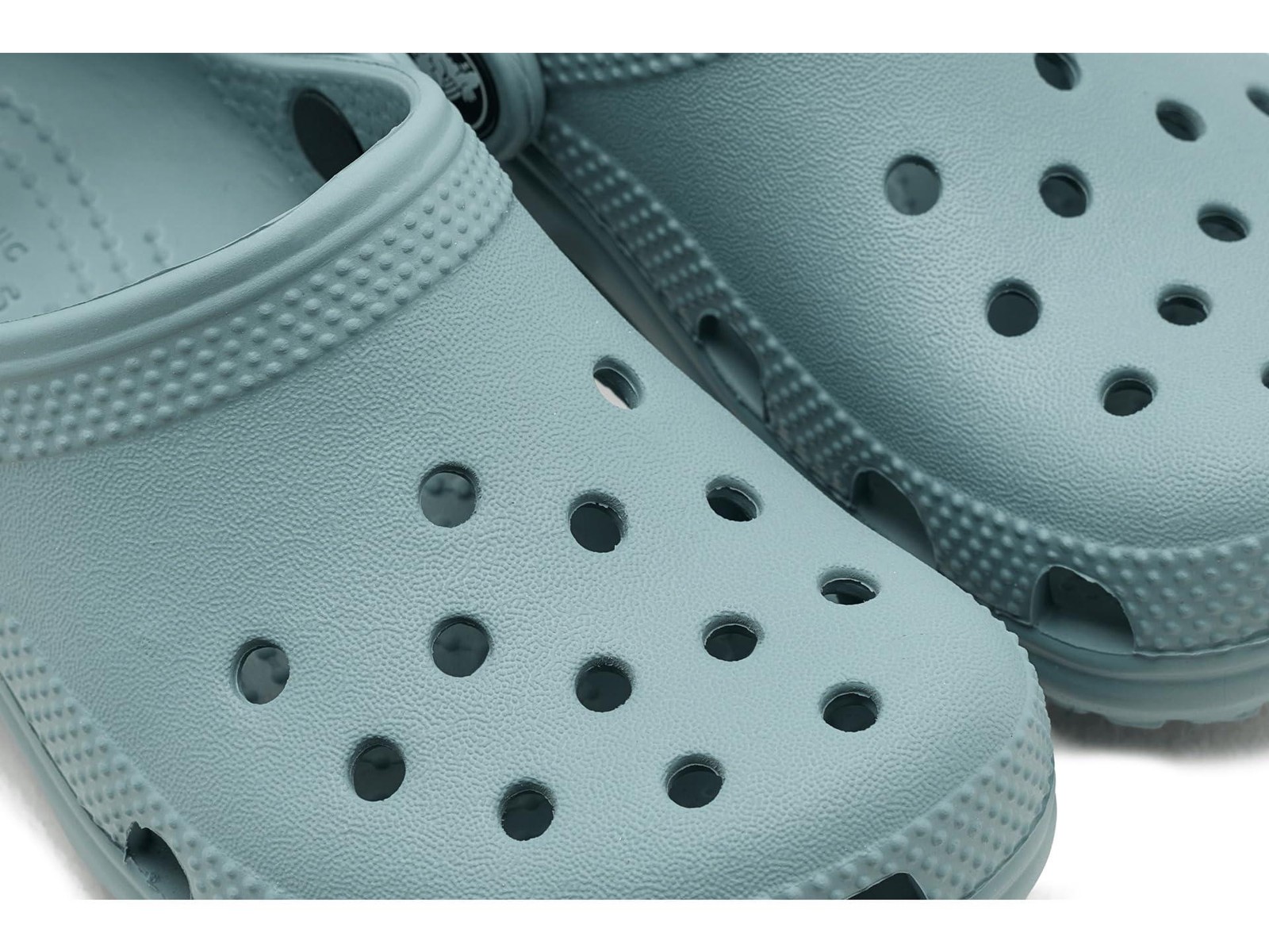 Crocs Big Kids’ Classic Clogs – Pond
