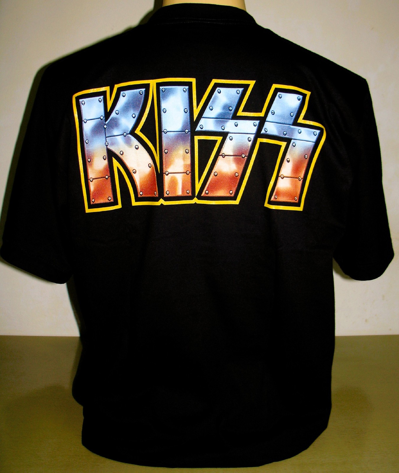 Kiss Love Gun Design T-Shirt Size S M L XL 2XL 3XL Rock Band XXL XXXL New!