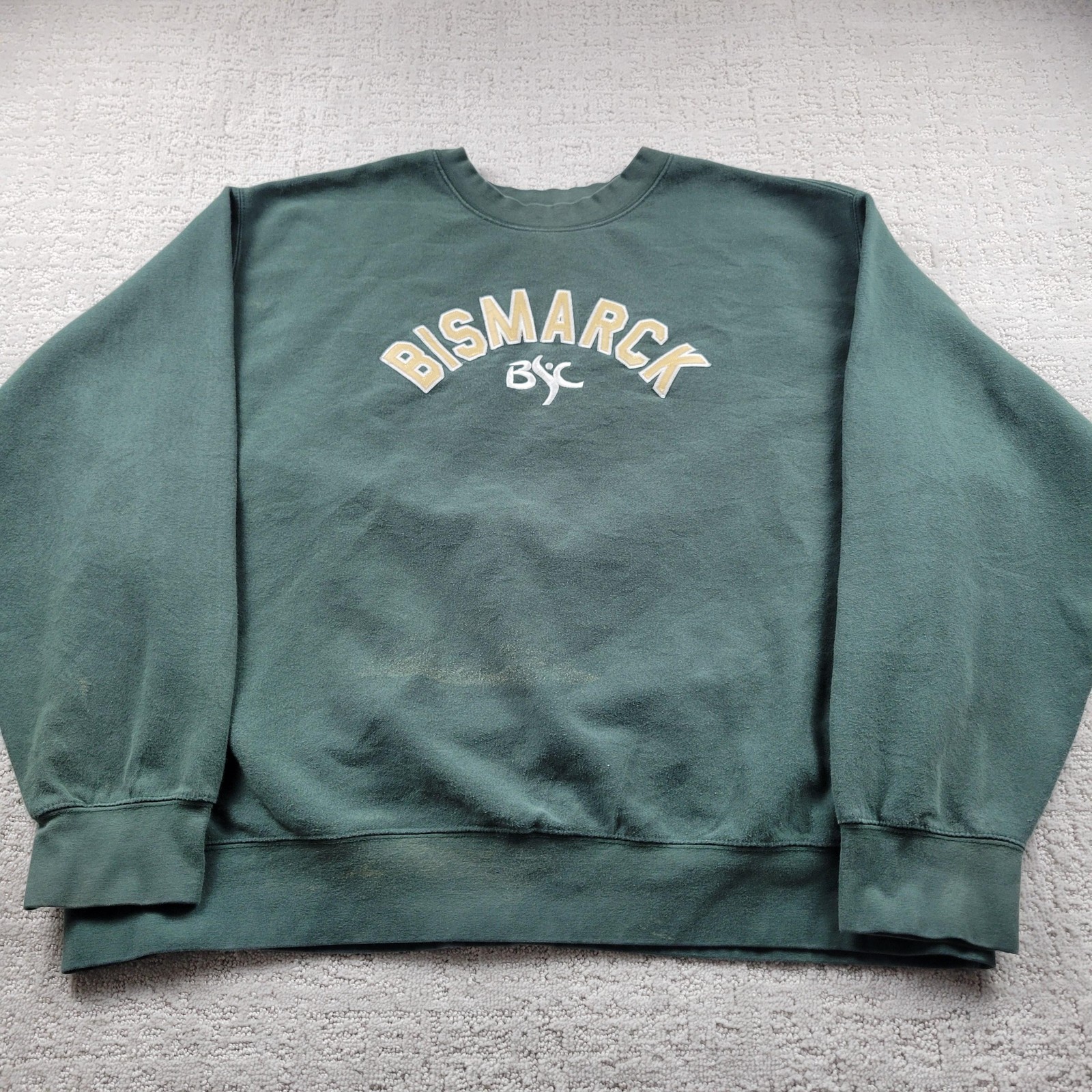 Bismarck BYC Sweatshirt Mens XL Green Embroidered City Graphic Pullover