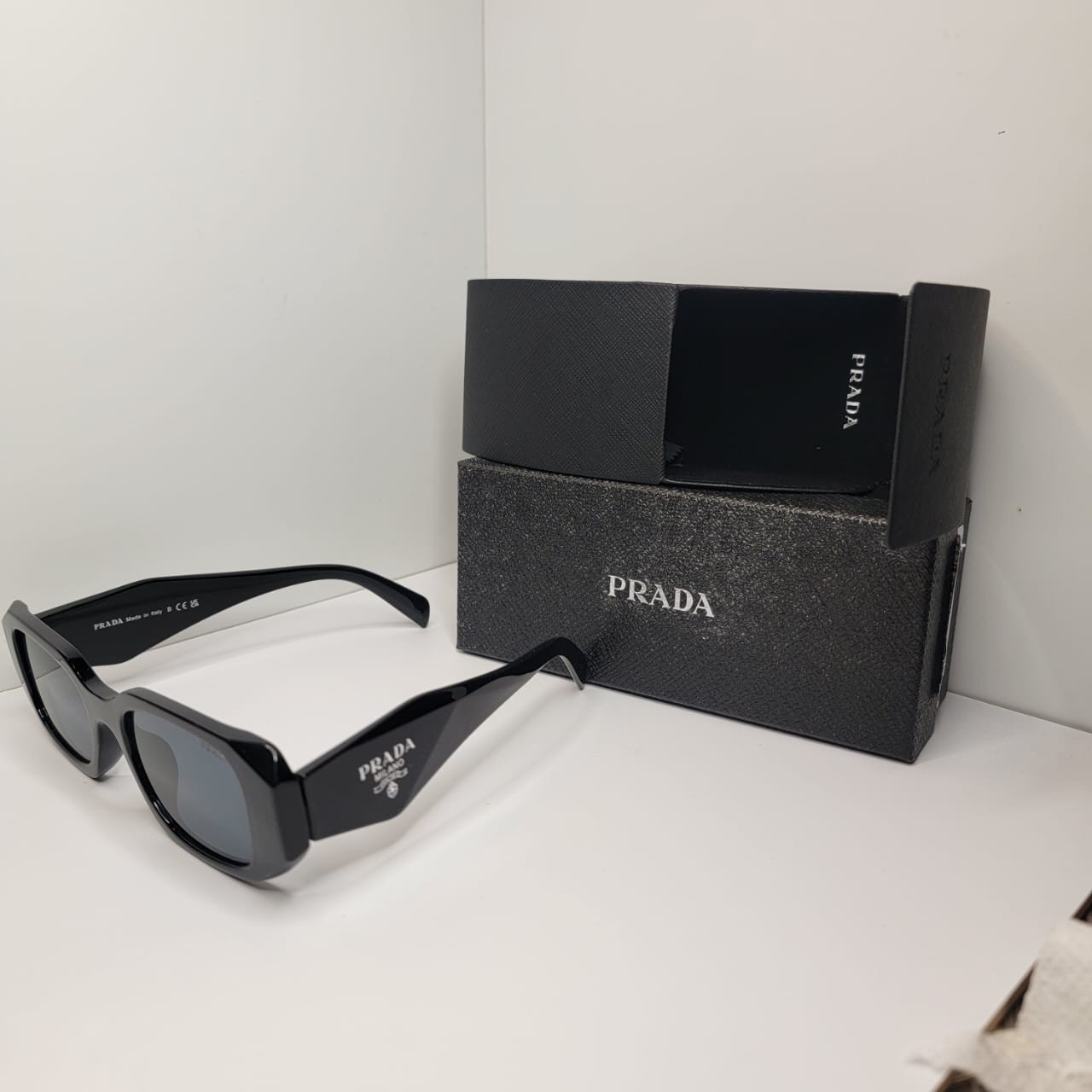 PRADA Milano Women’s Rectangular Chic Sunglasses Black Frame Gray Tinted UV400