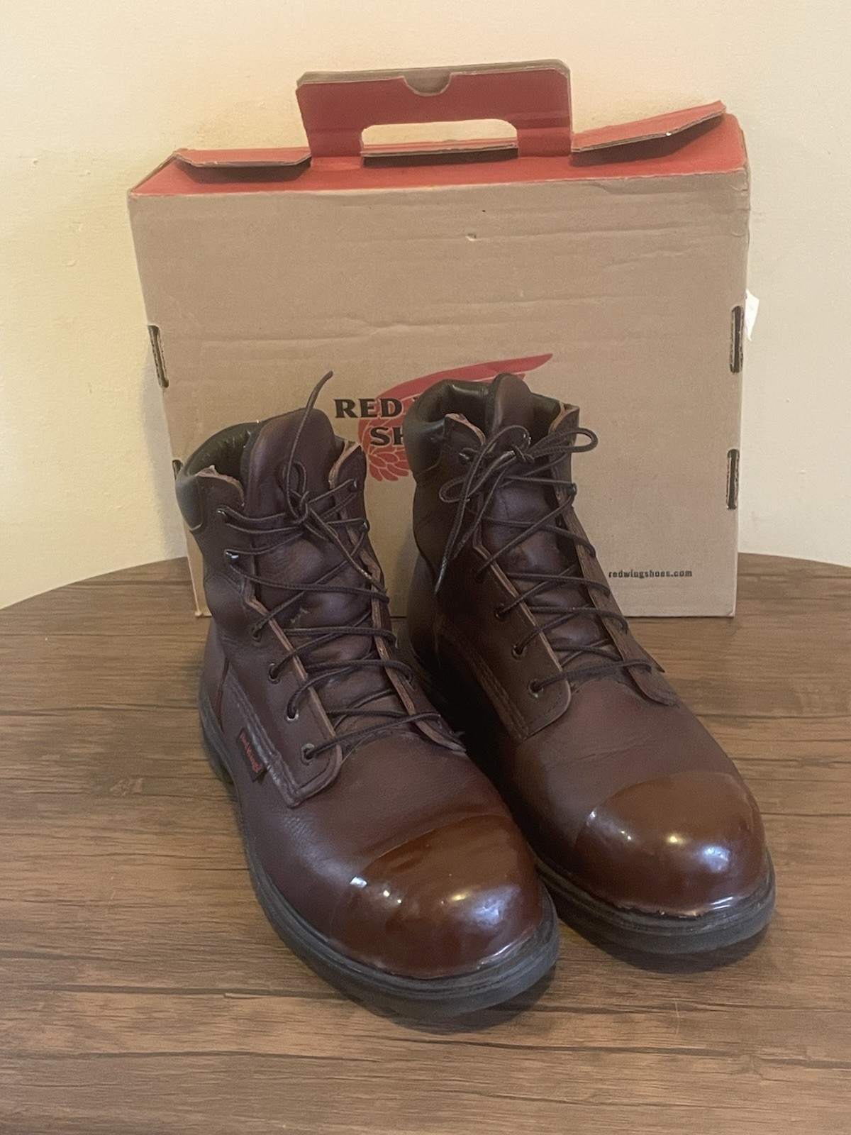 Red Wing Boots 2406 Men’s 10.5 With The Tuff Toe Coating Last Pic Is a Ad