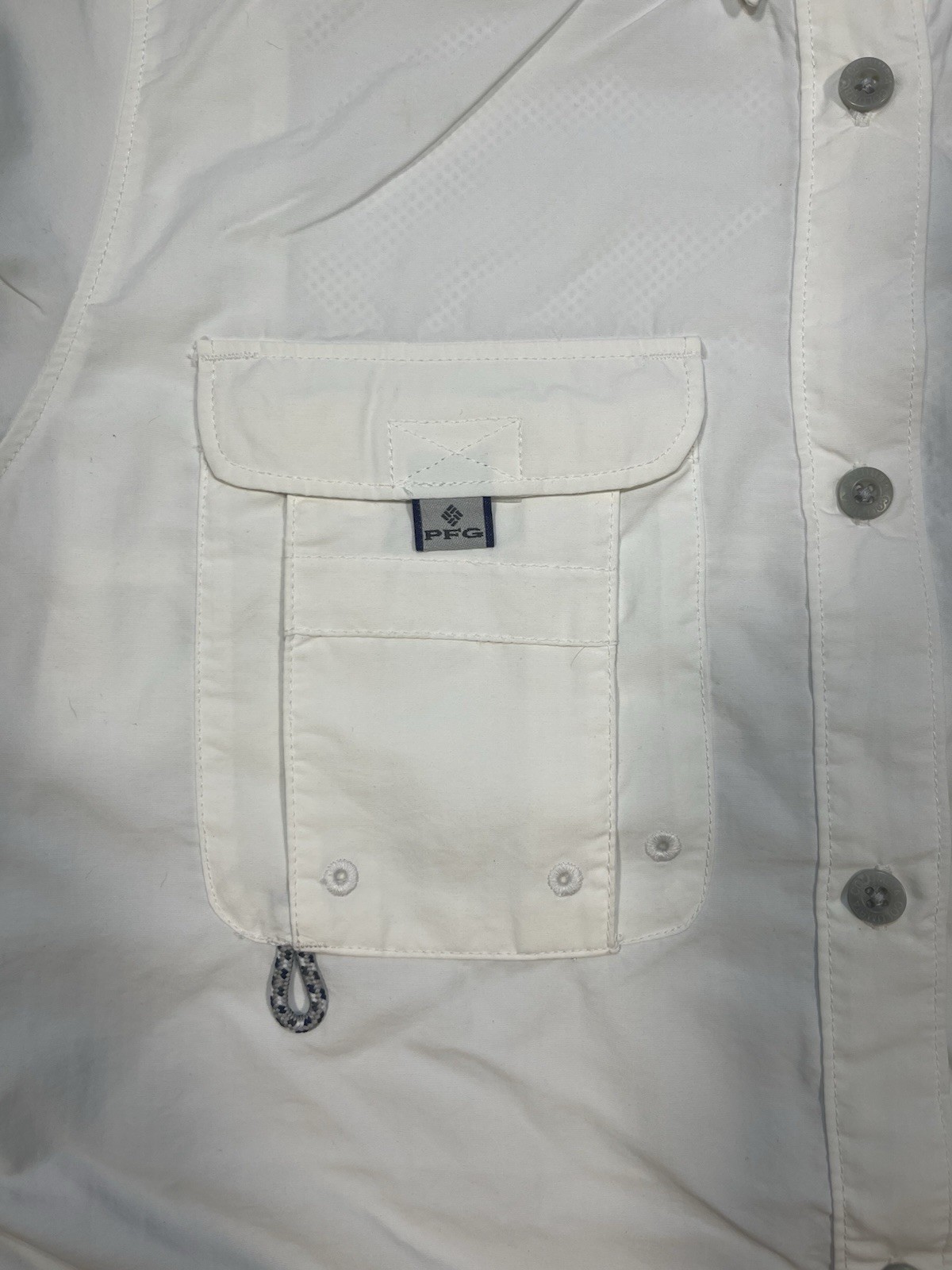 White Columbia PFG Bahama II and features two chest pockets with Utility Loops