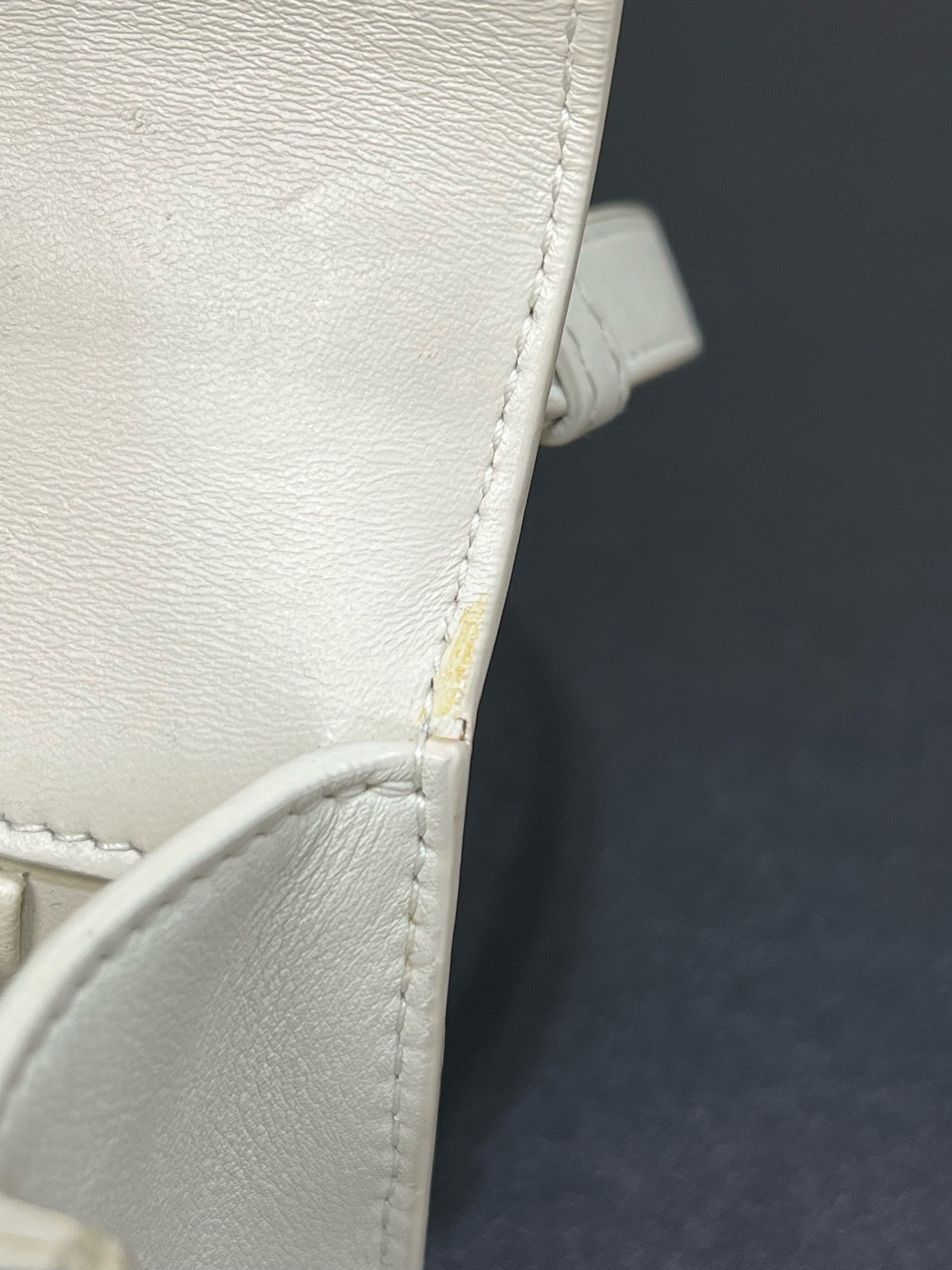 Dior Pre-Owned Authentic Chain Bag Cream 21x6x12cm Free Tracked Shipping