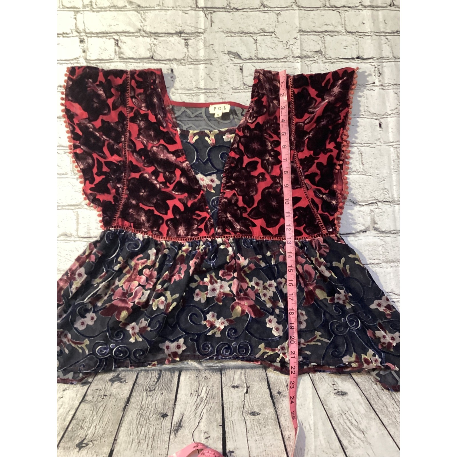 POL Maroon Black Floral Velvet Ruffle Flutter Sleeve V-Neck Peplum Top Small