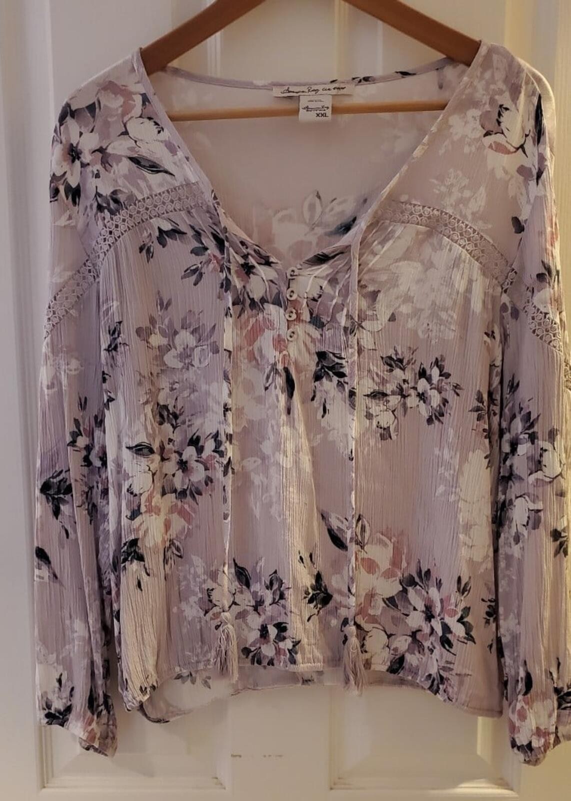 American Rag Floral Blouse NWOT – Junior XXL.