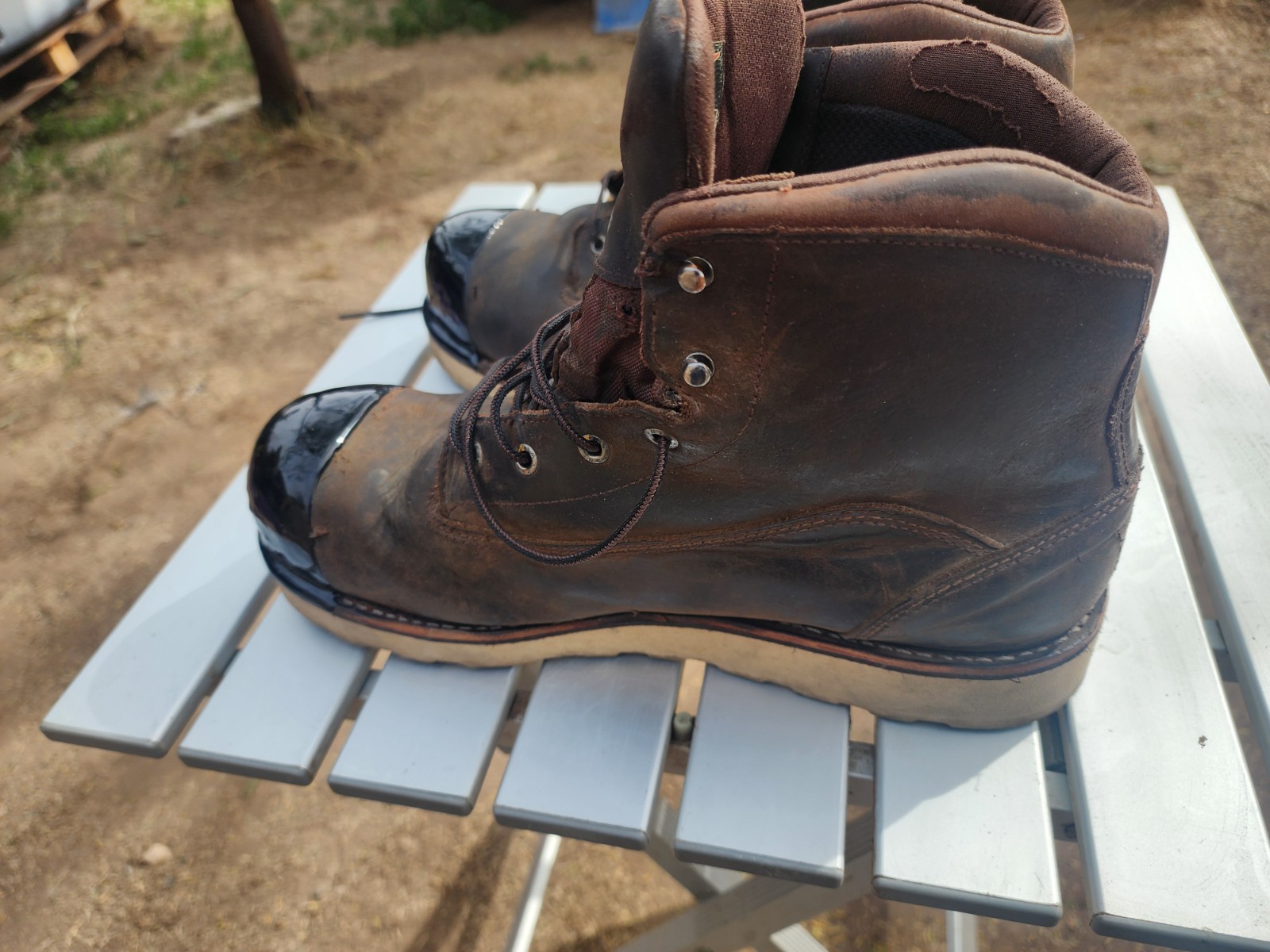 Red Wing Boots 2443 Mens 13 D Brown Leather steel Toe with tuff toe.