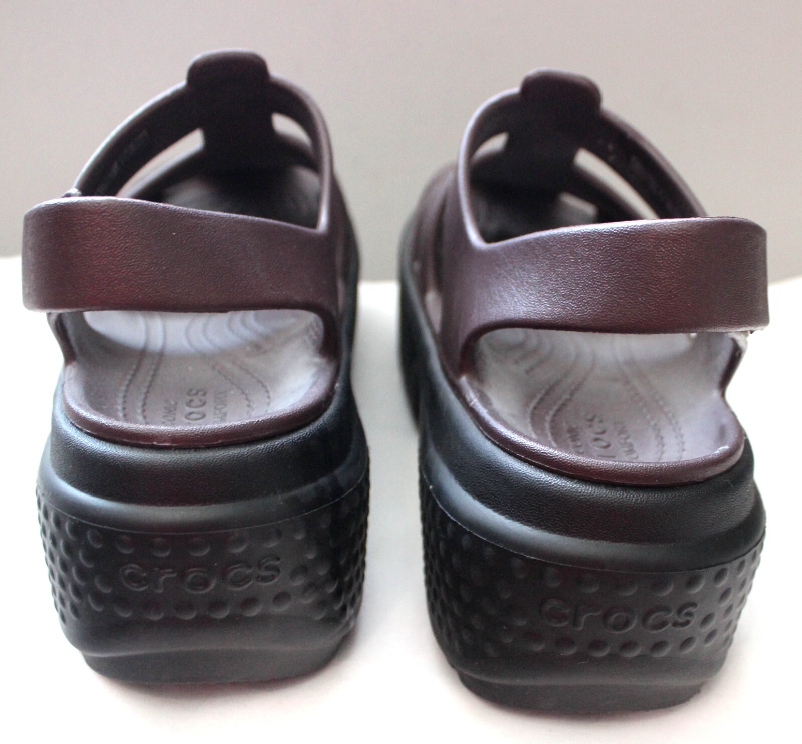 CROCS STOMP FISHERMAN ICONIC COMFORT SANDAL DARK IRIS PURPLE W 8 M 6 209938