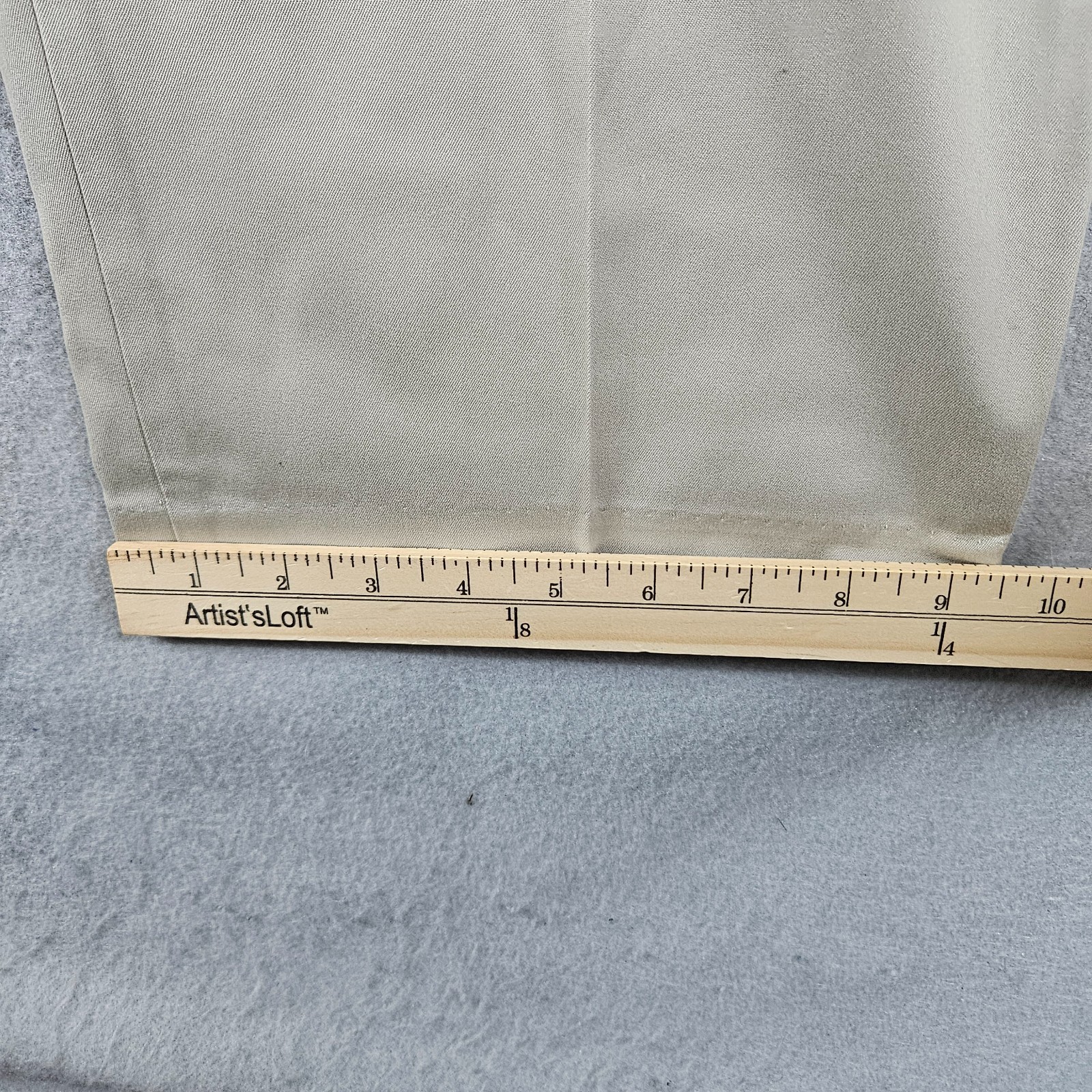 NEW Dockers Khaki Pants Mens 36×32 Beige Relaxed Business Office No Iron Flat