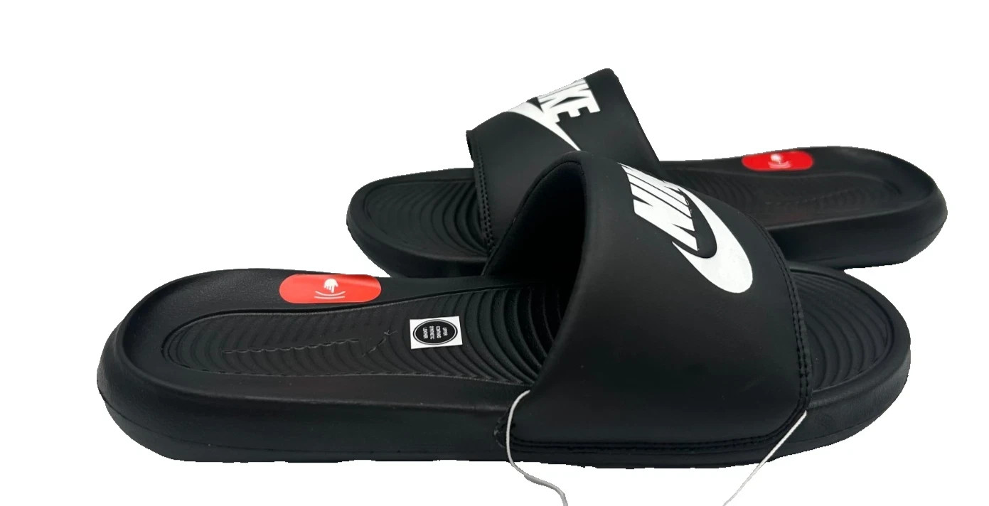 Nike Women’s Victori One Slip On Comfort Slides Sandals Black/White Size:8 82Q