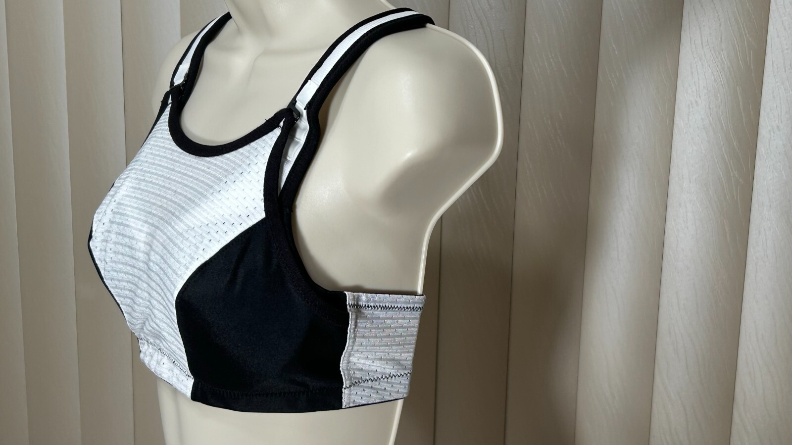 Glamorise Sports Bra 32B Underwire High Support Custom Control Black White 9166